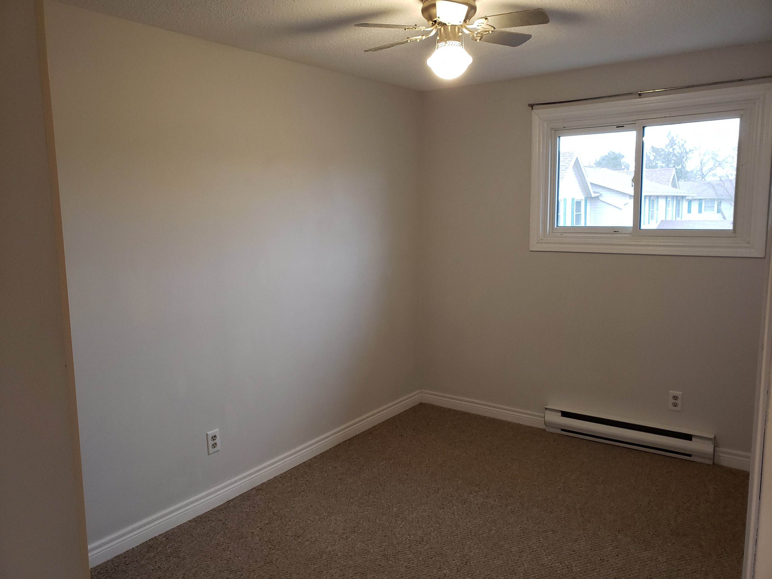10-Bedroom 2.jpg