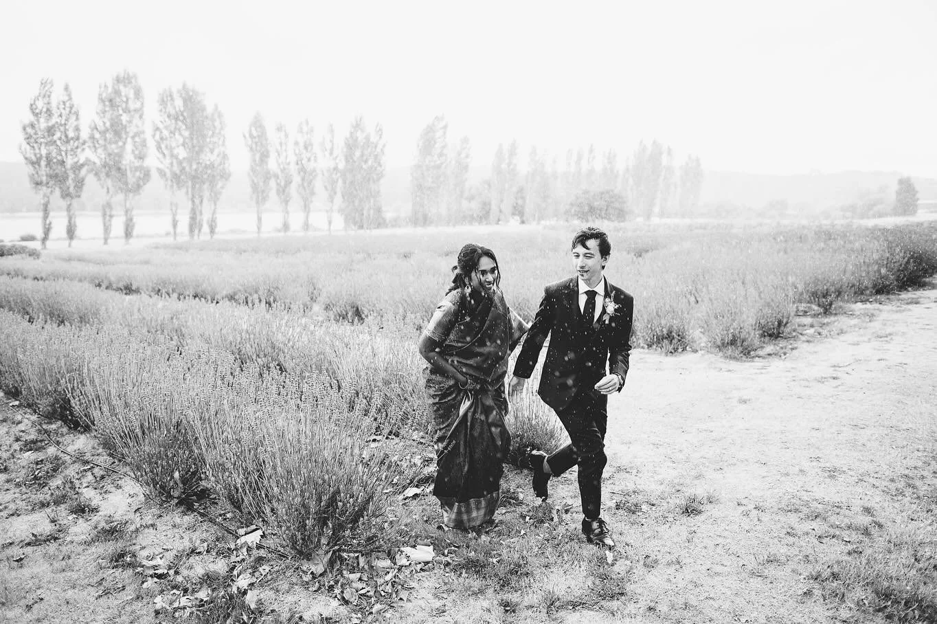I usually advocate for umbrellas when the weather is wet, but sometimes you just get caught out! Sometimes the unexpected produces my fave images. Hats off to Gopi and Aidan for being such good sports while it rained on their parade :)