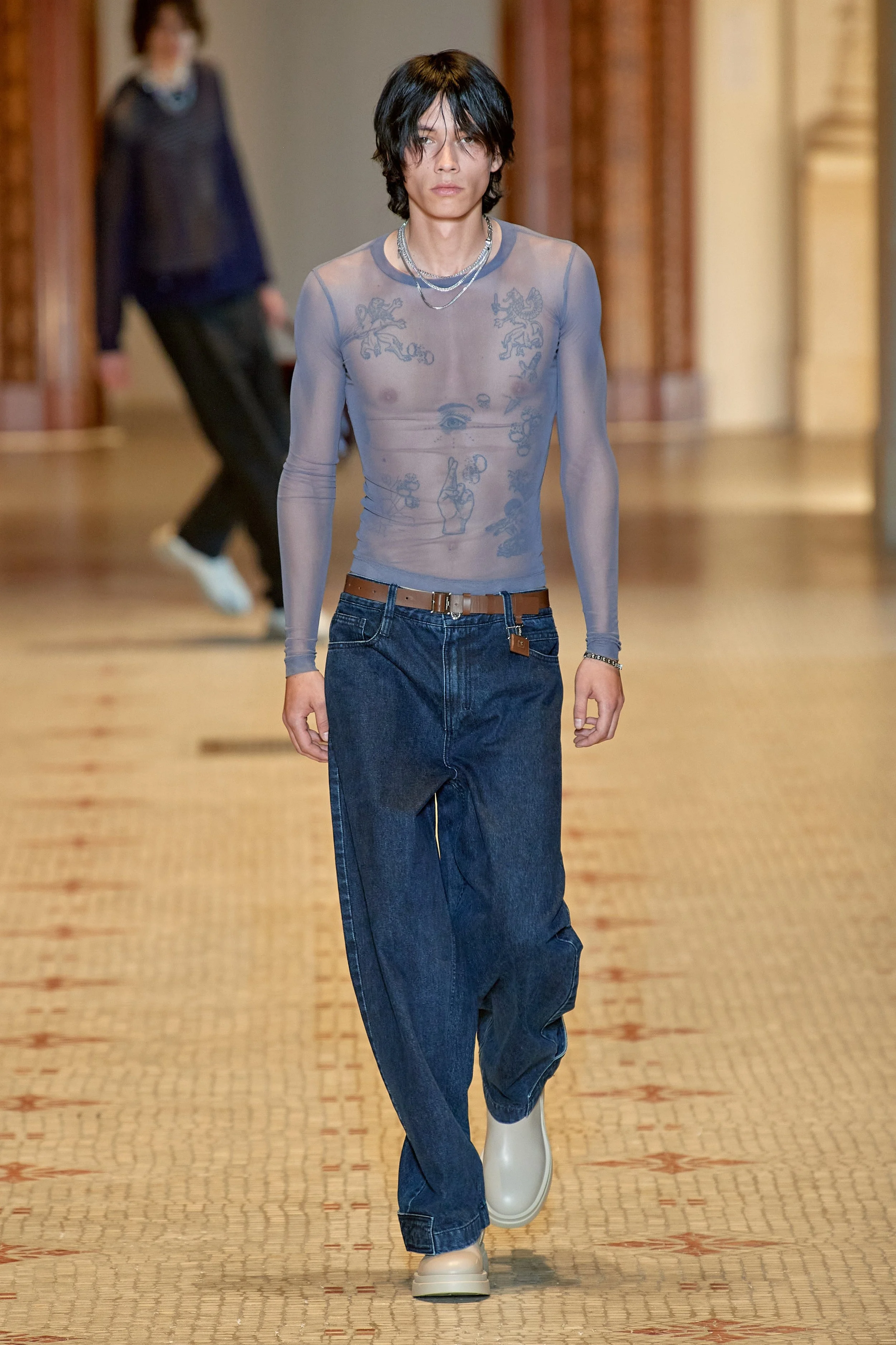 00022-wooyoungmi-spring-2023-menswear-credit-gorunway.jpeg