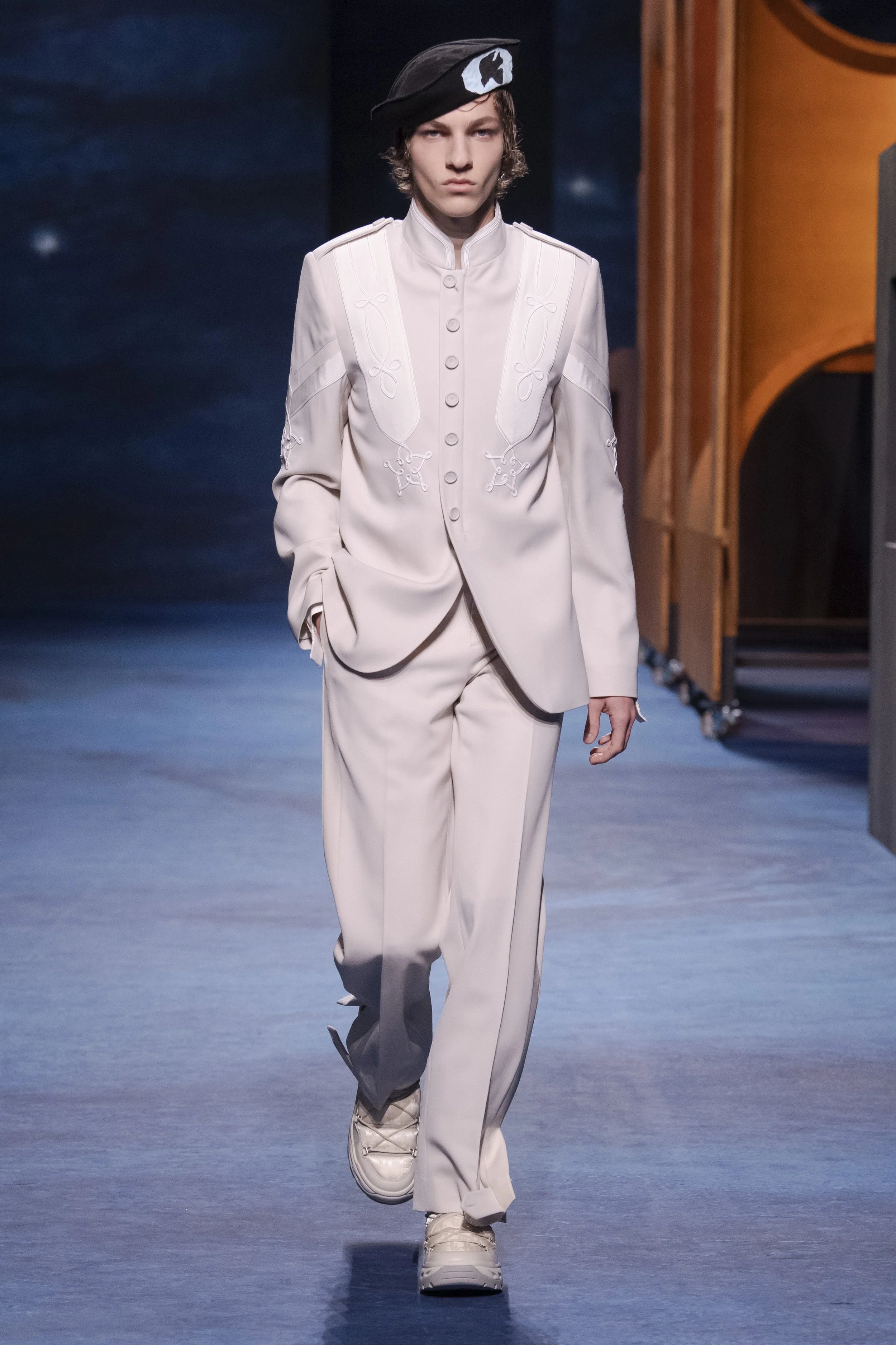 00030-DIOR-MENSWEAR-FALL-21.jpeg