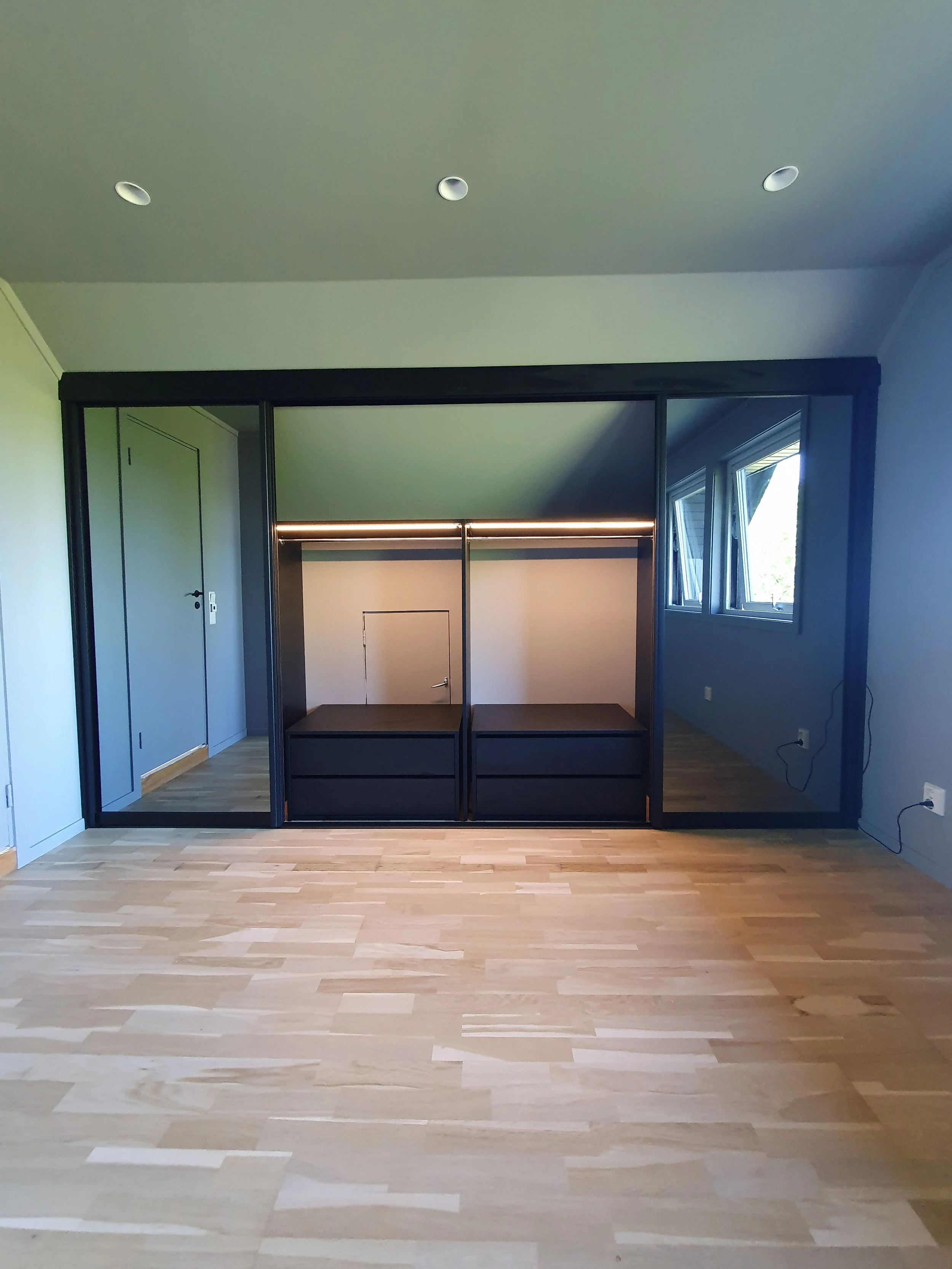 U998 ST38, sotet speil, bergo 54101, elektrisk (2).jpg