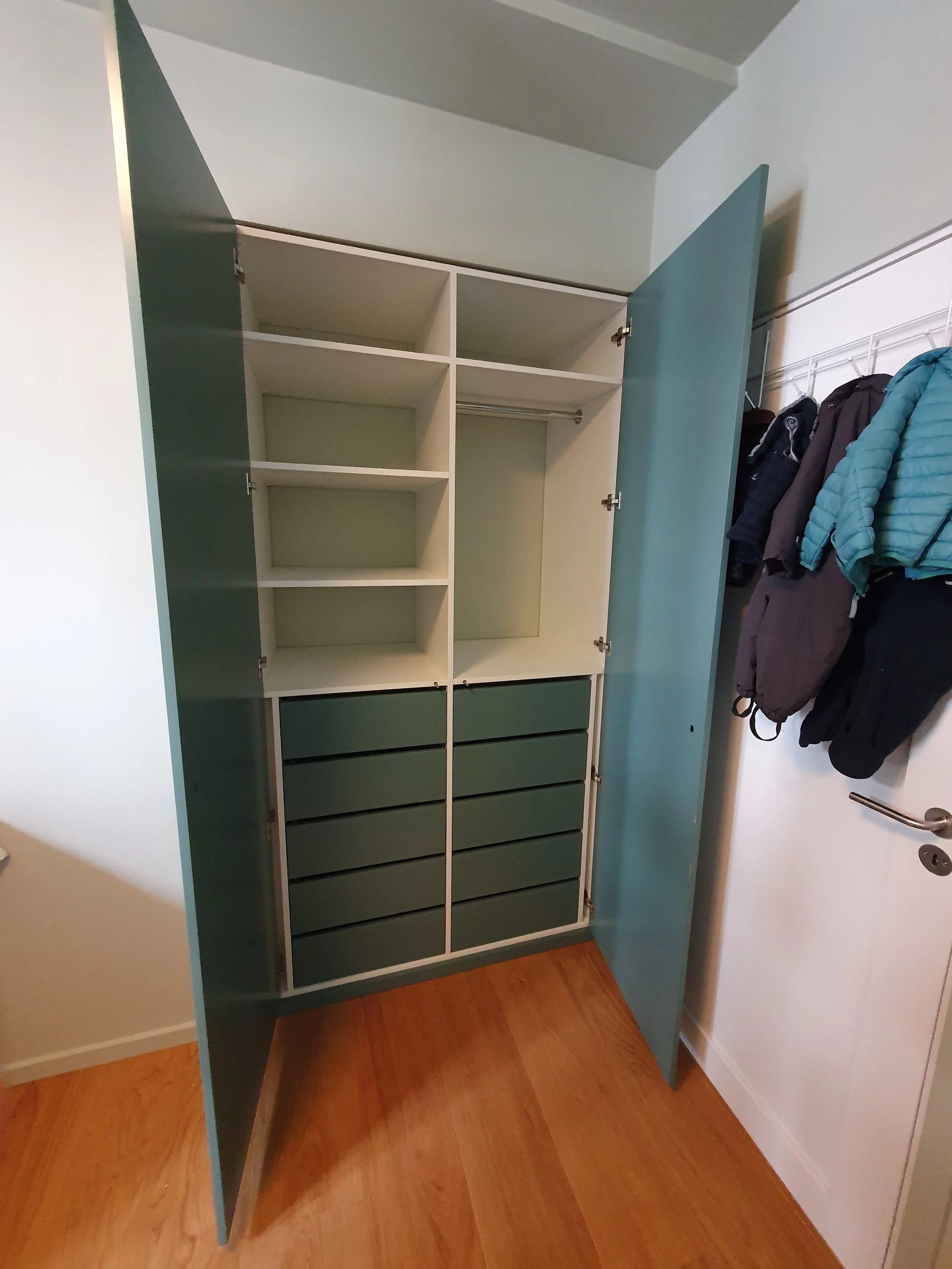 Grønn MDF åpen.jpg