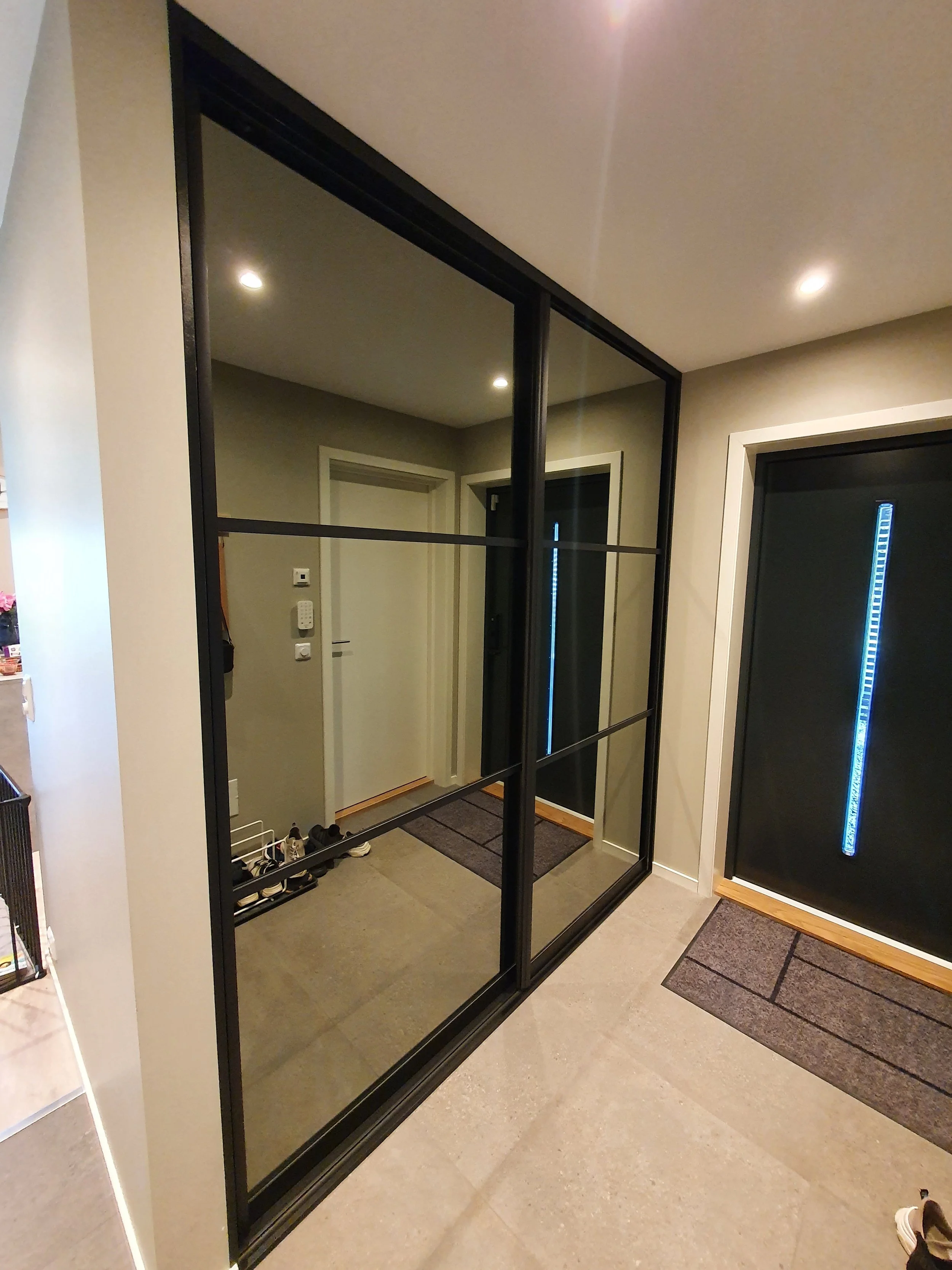 Sotet speil, figur 1, bergo 54101.jpg