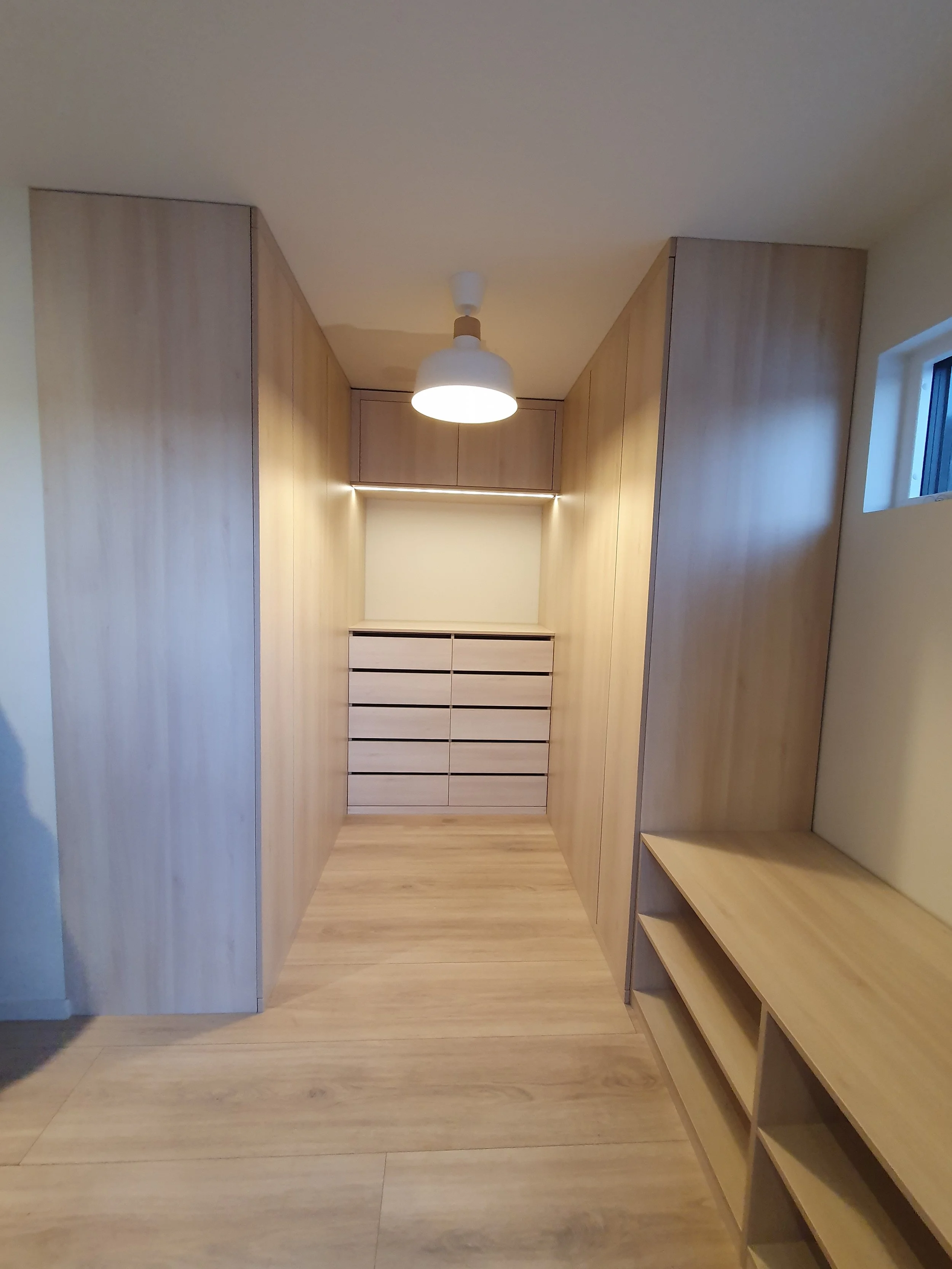 H1277ST9, belysning, hjørne, elektrisk, benk, Sittebenk.jpg