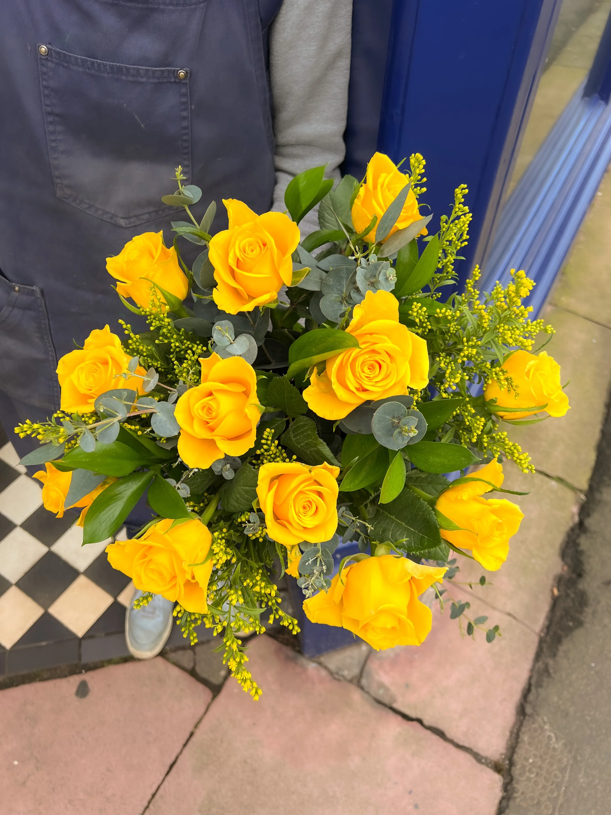 Luxury Yellow Rose Bouquet