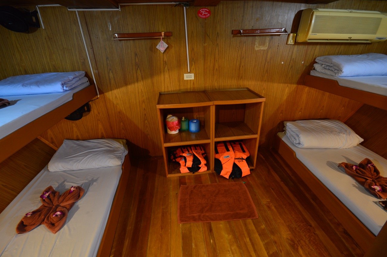 4 Bed Share Cabin