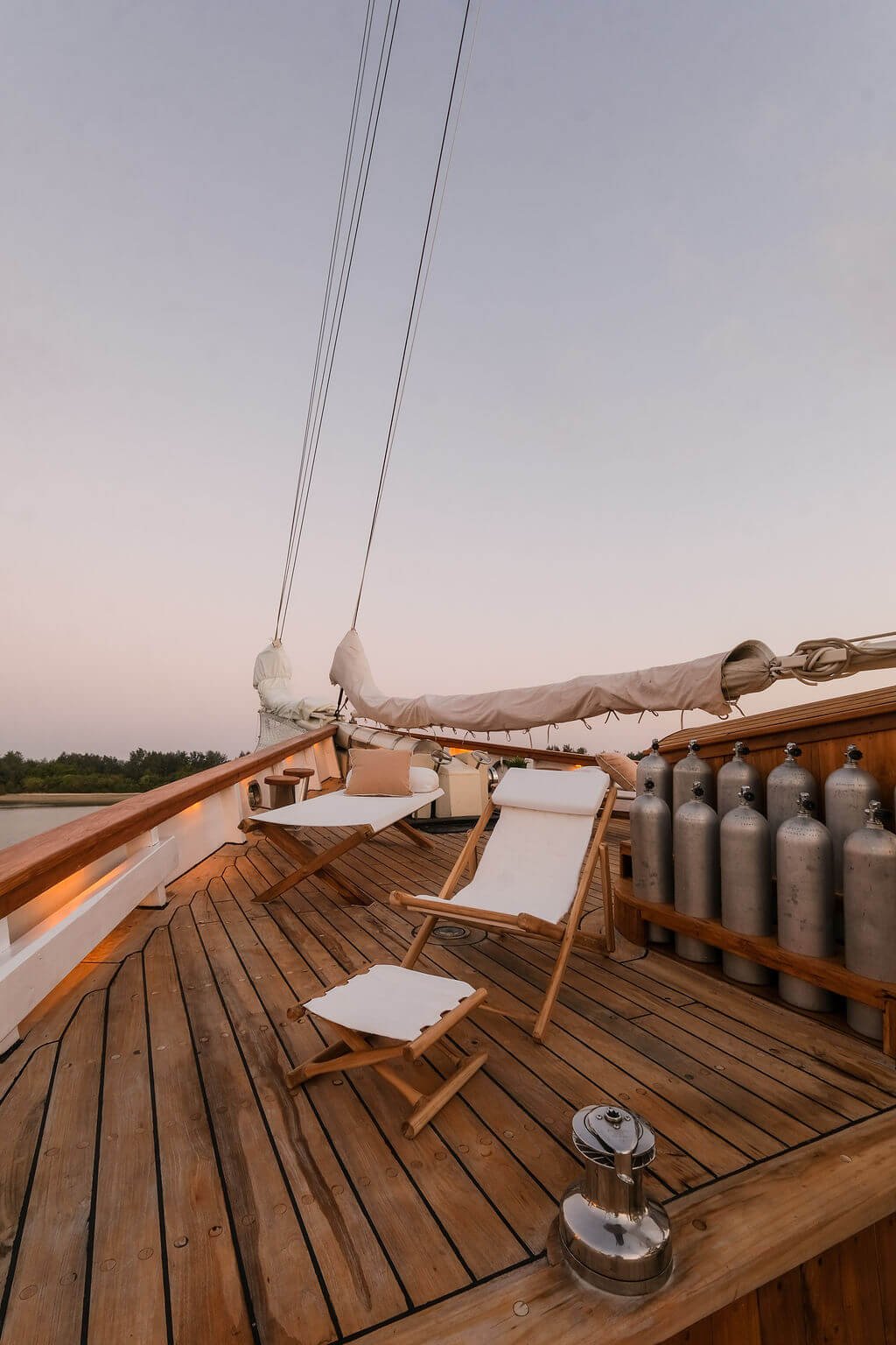 High budget Indonesia liveaboard sundeck