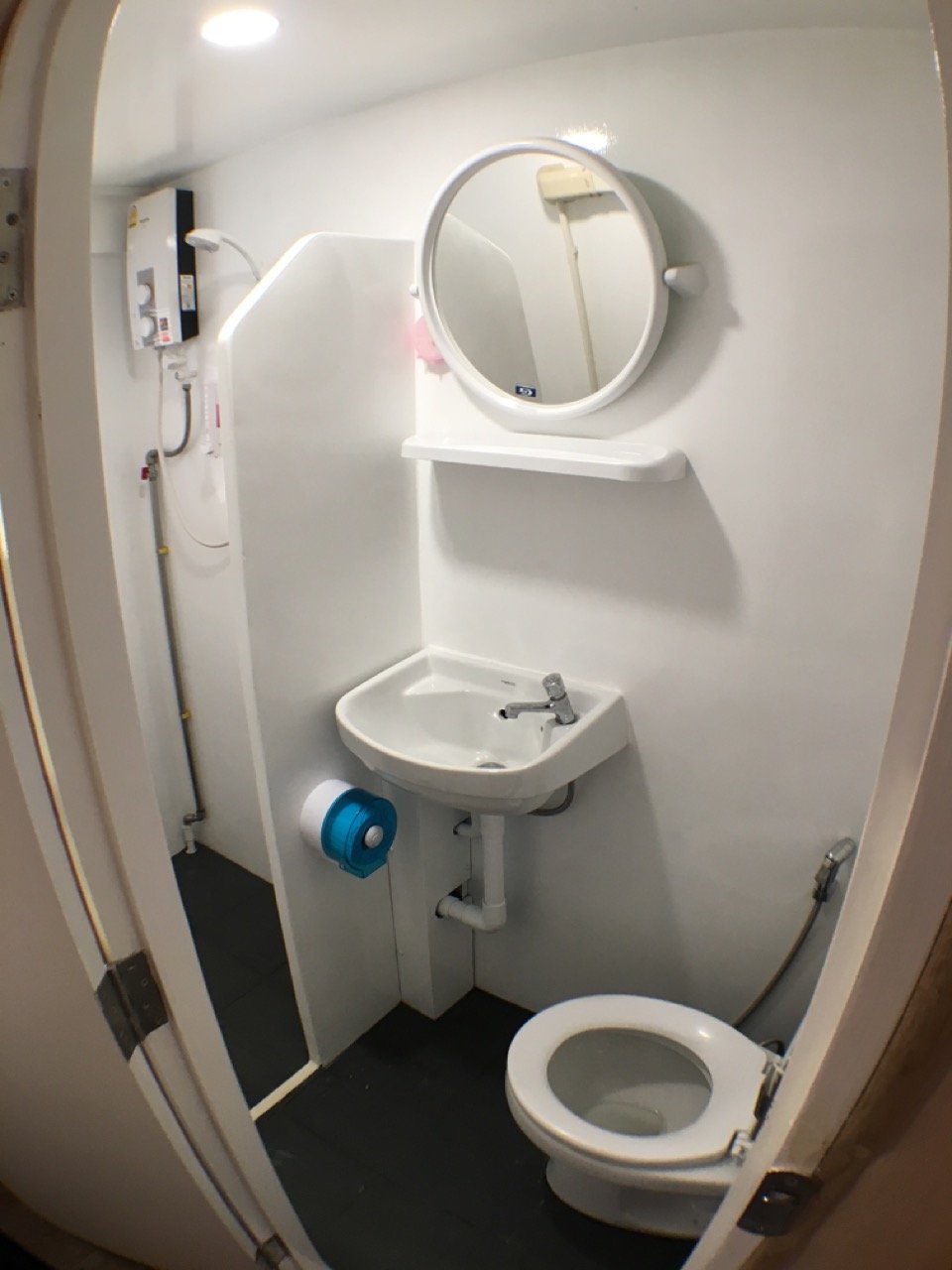 Double/Twin Ensuite Bathroom