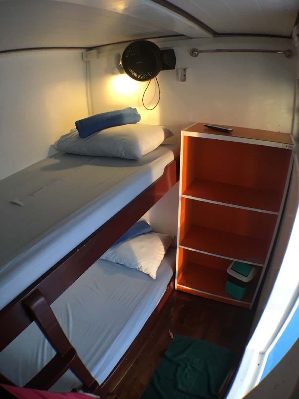 Manta Queen 5 Twin Bed Non Ensuite