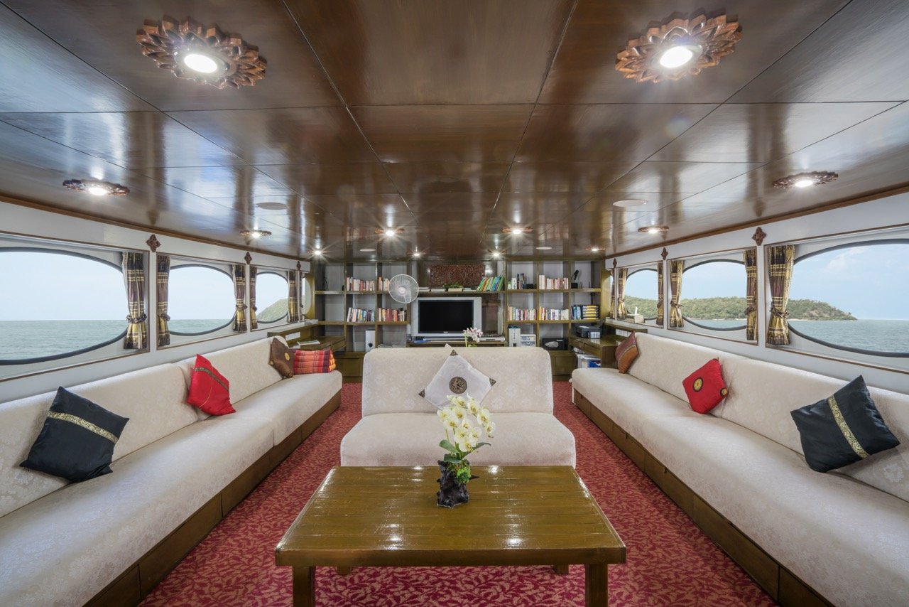 Pawara high quality liveaboard saloon