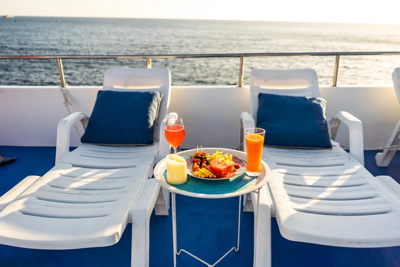 Short stay Similan liveaboard sundeck