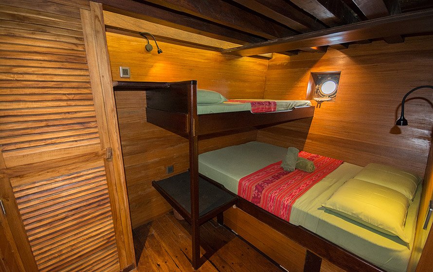 Standard Triple Cabin
