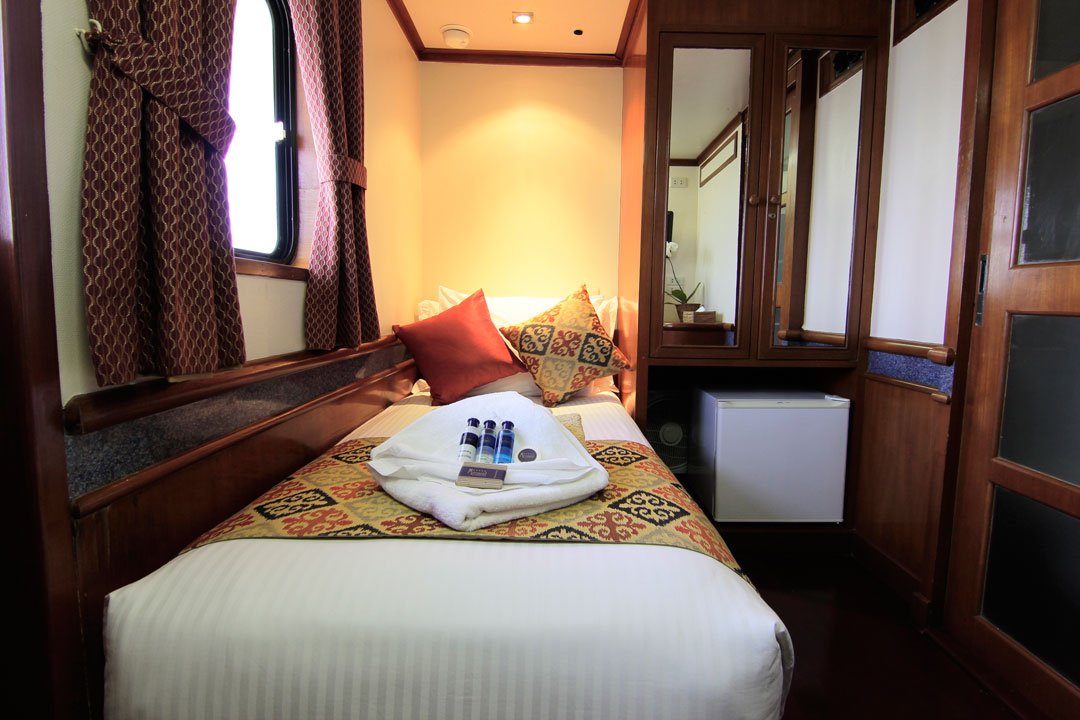 Single Cabin