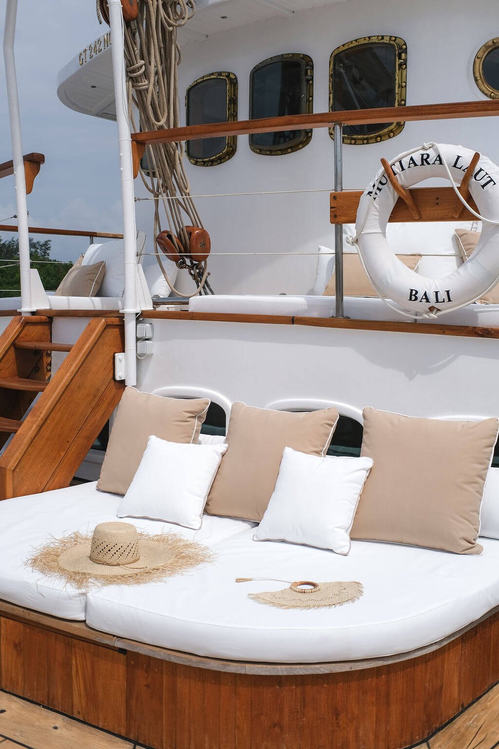 Top Indonesia liveaboard main deck