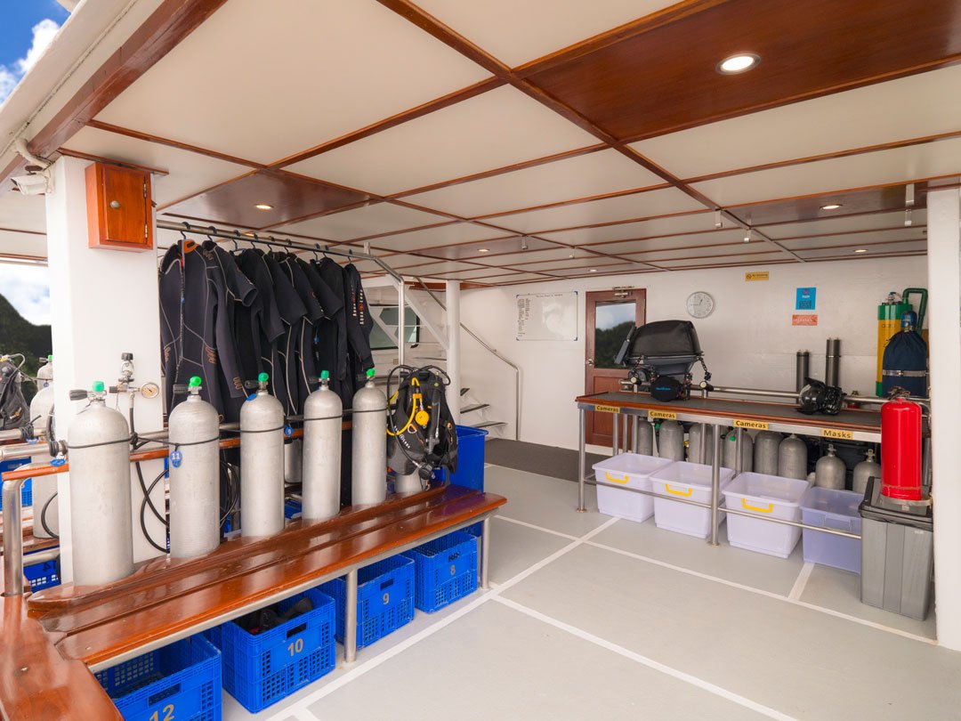 Nice Indonesia liveaboard dive deck