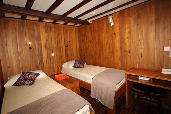 Twin Cabin Upper Deck