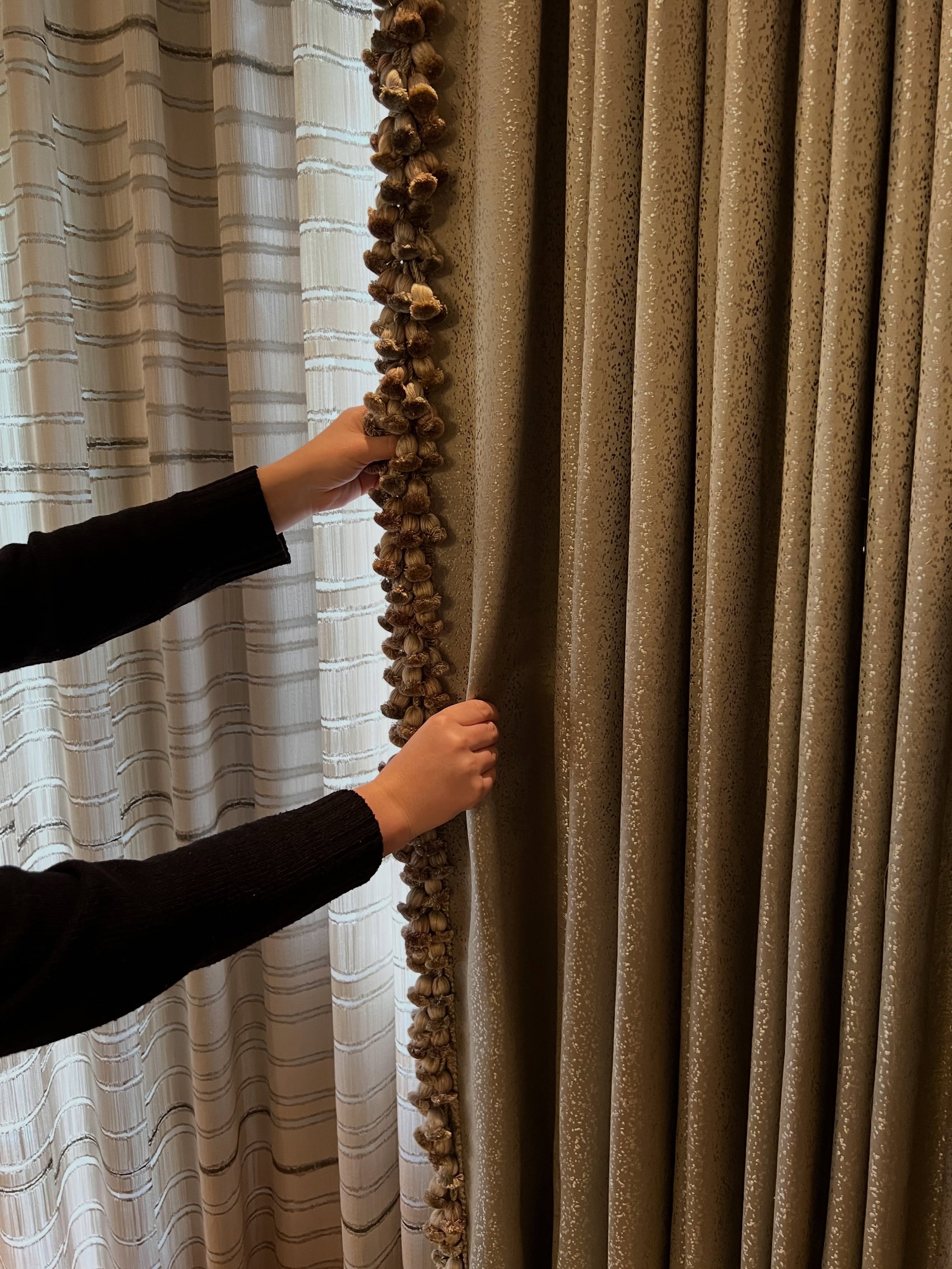 There&rsquo;s something simply beautiful about light filtering gently through a sheer curtain ✨
Layering window treatments is something we love to incorporate into our designs, combining delicate sheers with beautifully made curtains to create softne