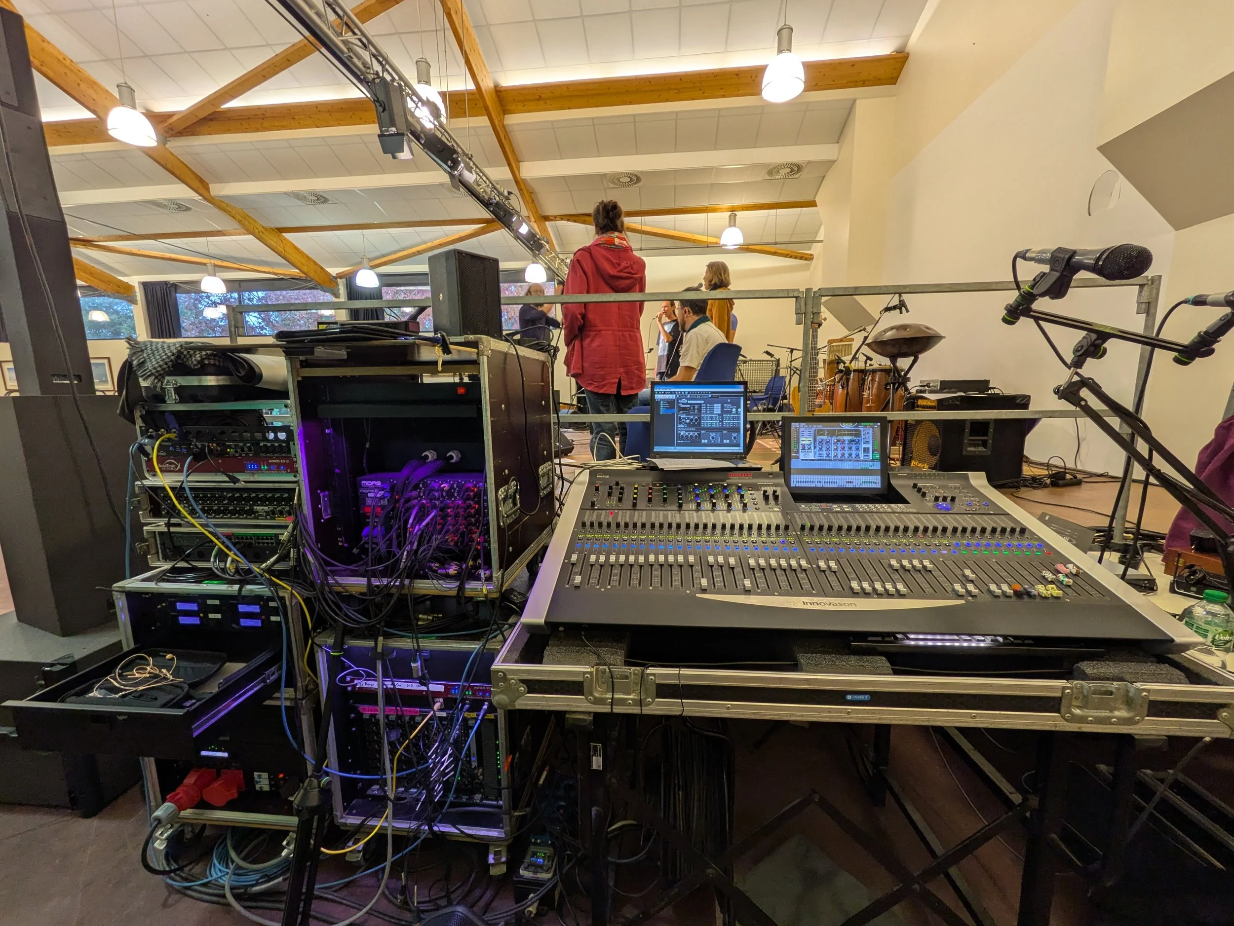 Miage Retour Innovason Eclipse + Auvitran Audiotoolbox ES DANTE