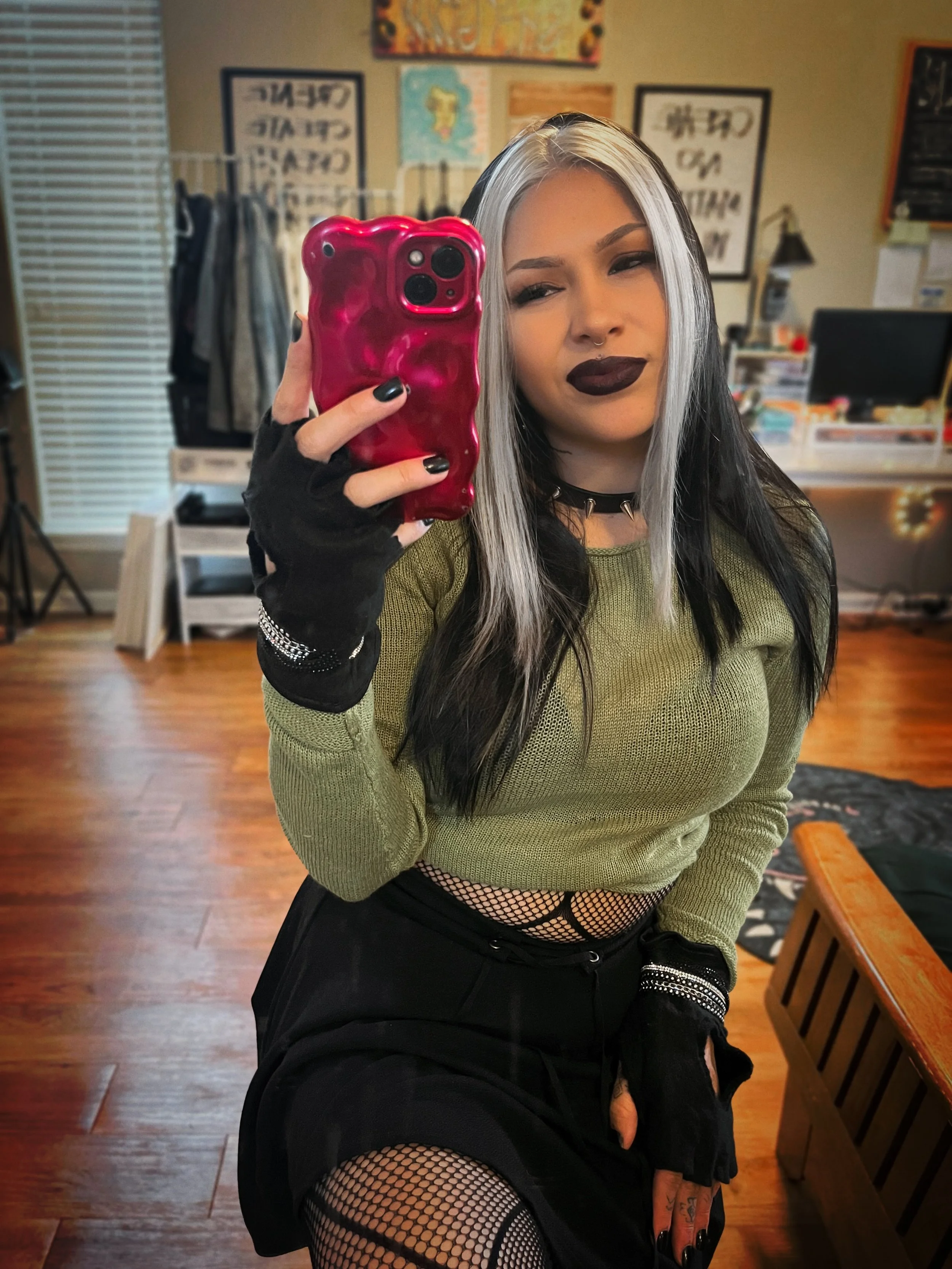 Facetune_13-03-2025-20-21-58.jpeg