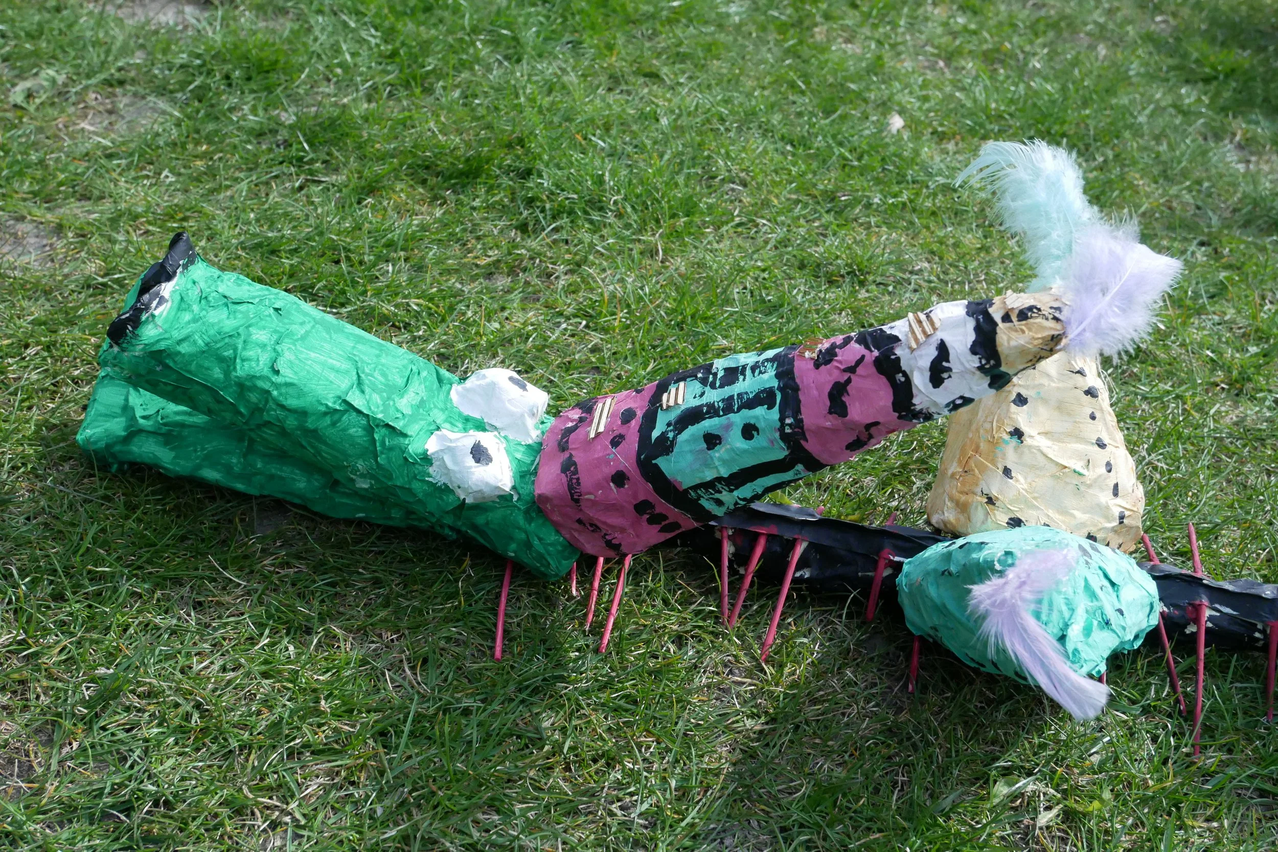 LE BESTIAIRE DU BONHEUR |  construction et exposition d'animaux fantastiques - 2020-21 (bibliothèques valaisannes)