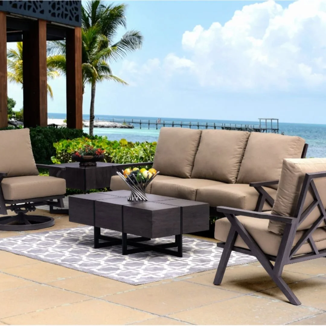 Patio Shoppe is making room for their 2026 collections! Shop their end-of-season clearance, and save up to 40% off regular prices.