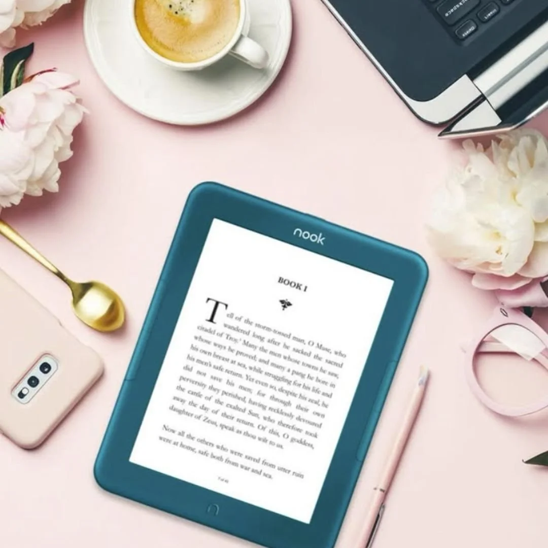 Surprise, readers! 💙 The stunning NOOK GlowLight 4 Ocean Teal Edition just dropped at @bnpga, and it&rsquo;s every bit as gorgeous as it sounds 🤗

This is a perfect gift for the avid reader on your list! 📚