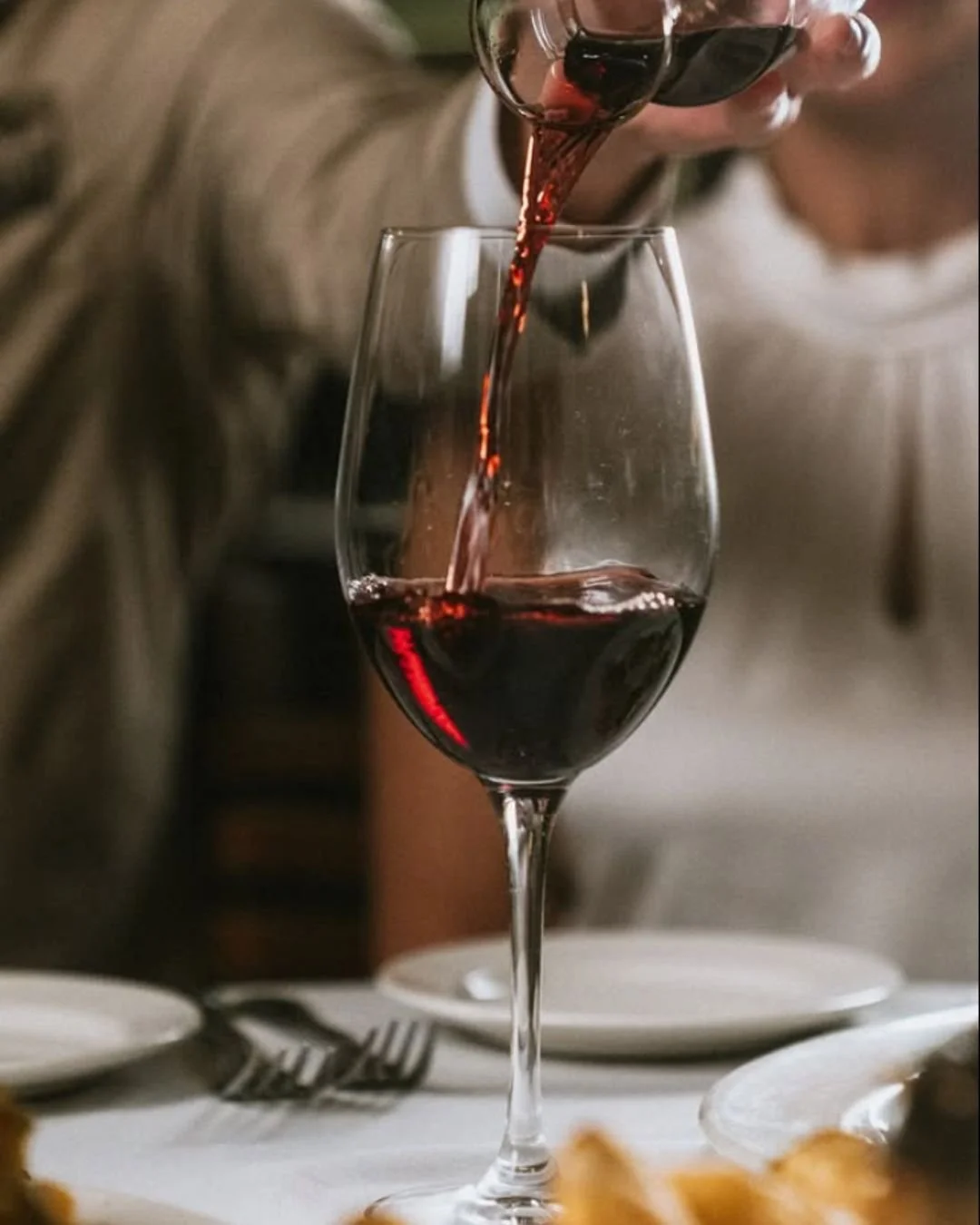 Treat yourself to something special tonight. Kick off the weekend with an unforgettable evening at @thecapitalgrille.