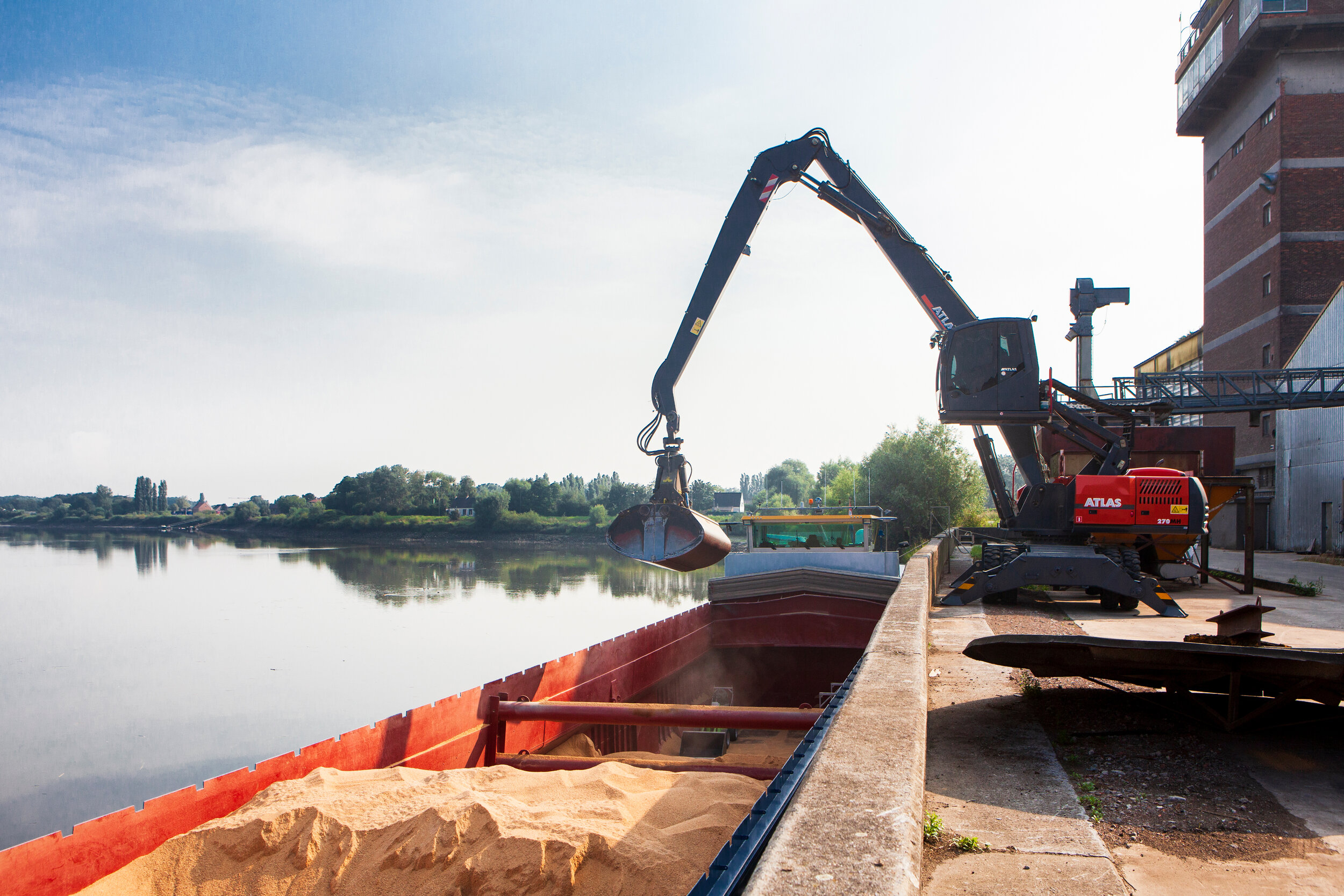 Lambers-Seghers-Veevoeders-per-boot.jpg