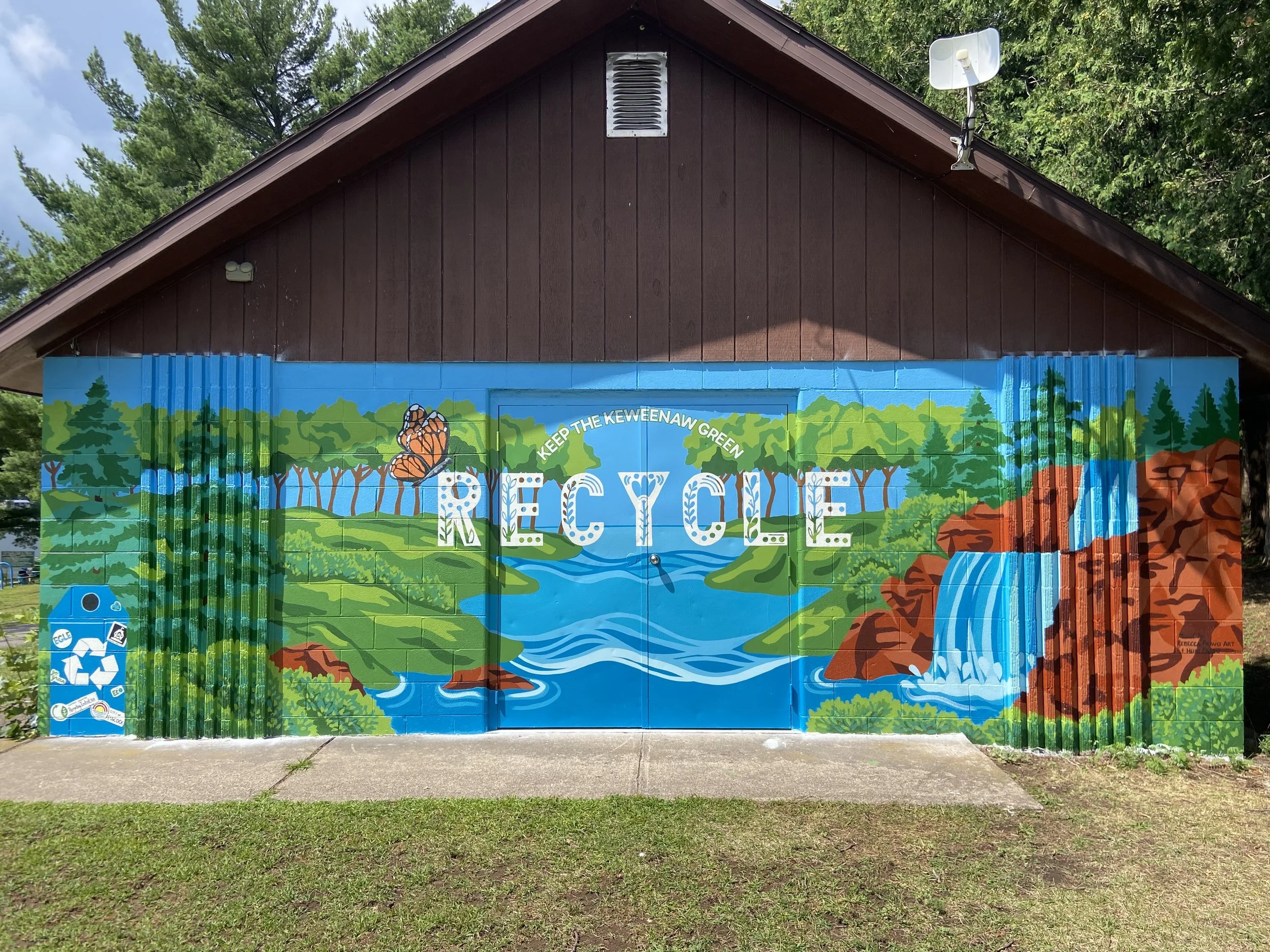 Hancock Beach, MI - Copper Country Recycling Initiative