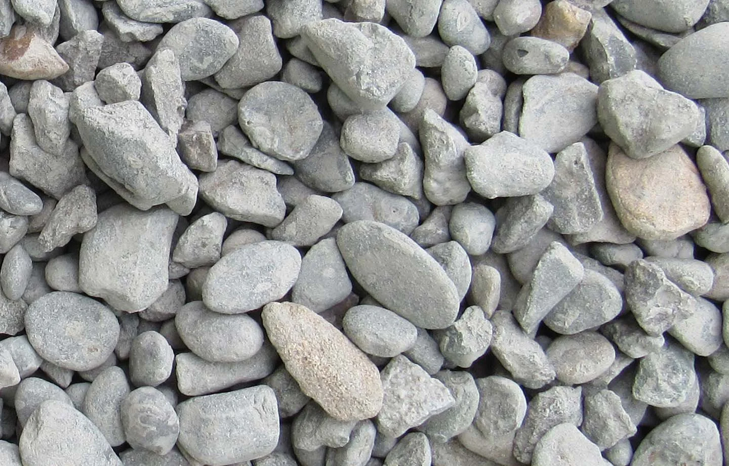 River Pebbles/Drain Rock