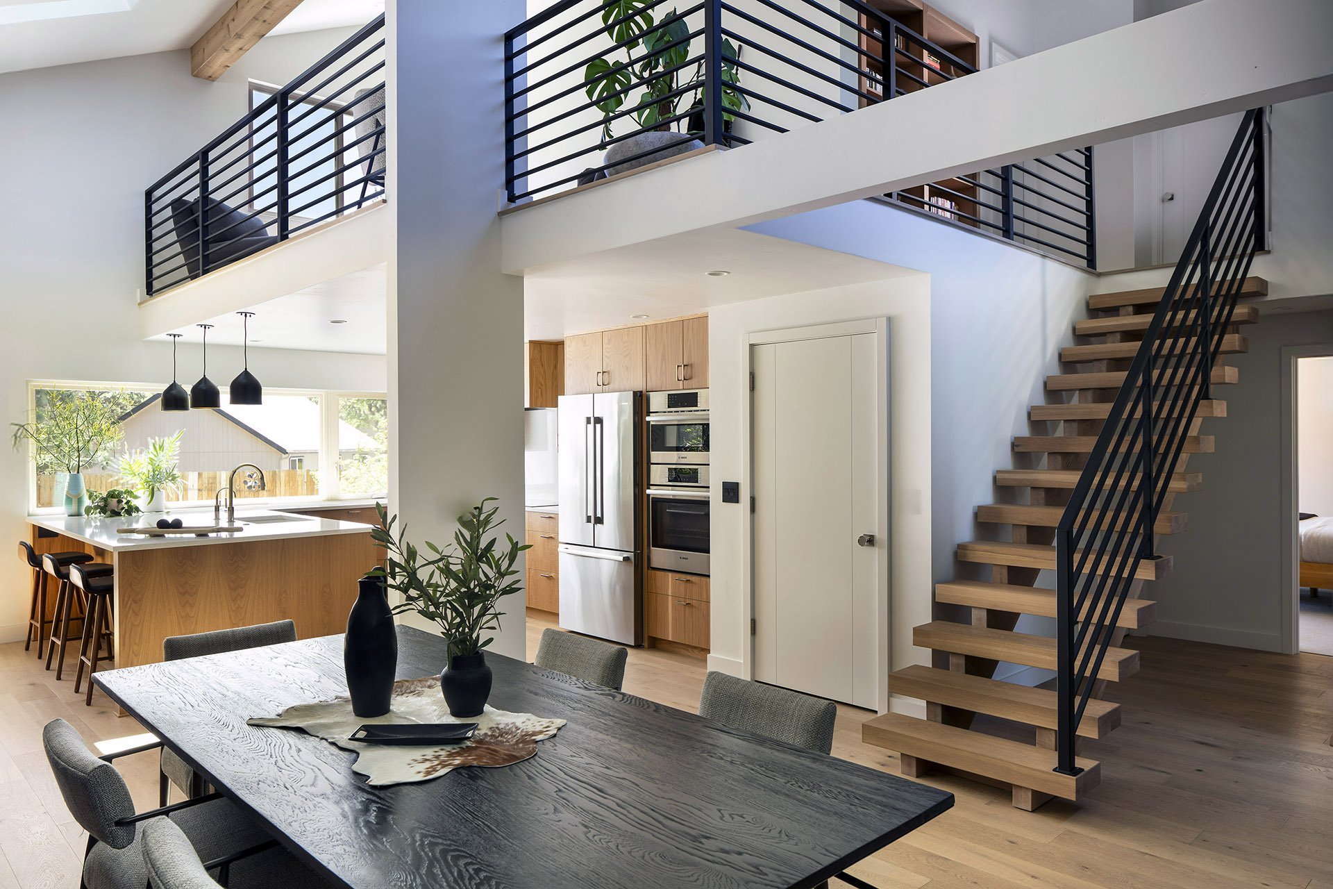 Kings Forest Full Home Modern Remodel. Life Design Build, Architects. Bend, Oregon.