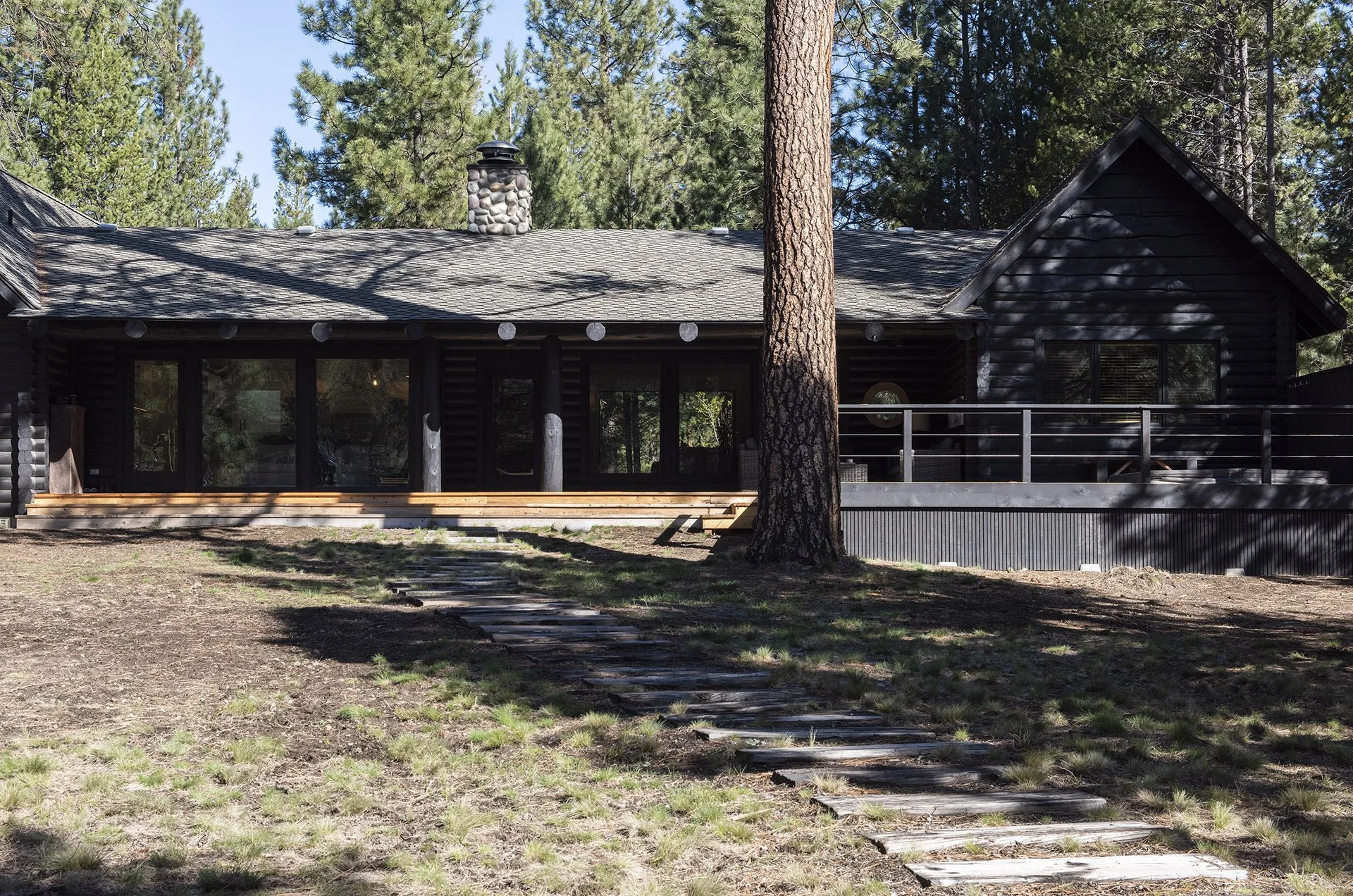 Scandinavian-inspired Modern Log Home Remodel. Life Design Build, Architects. Bend, Oregon.