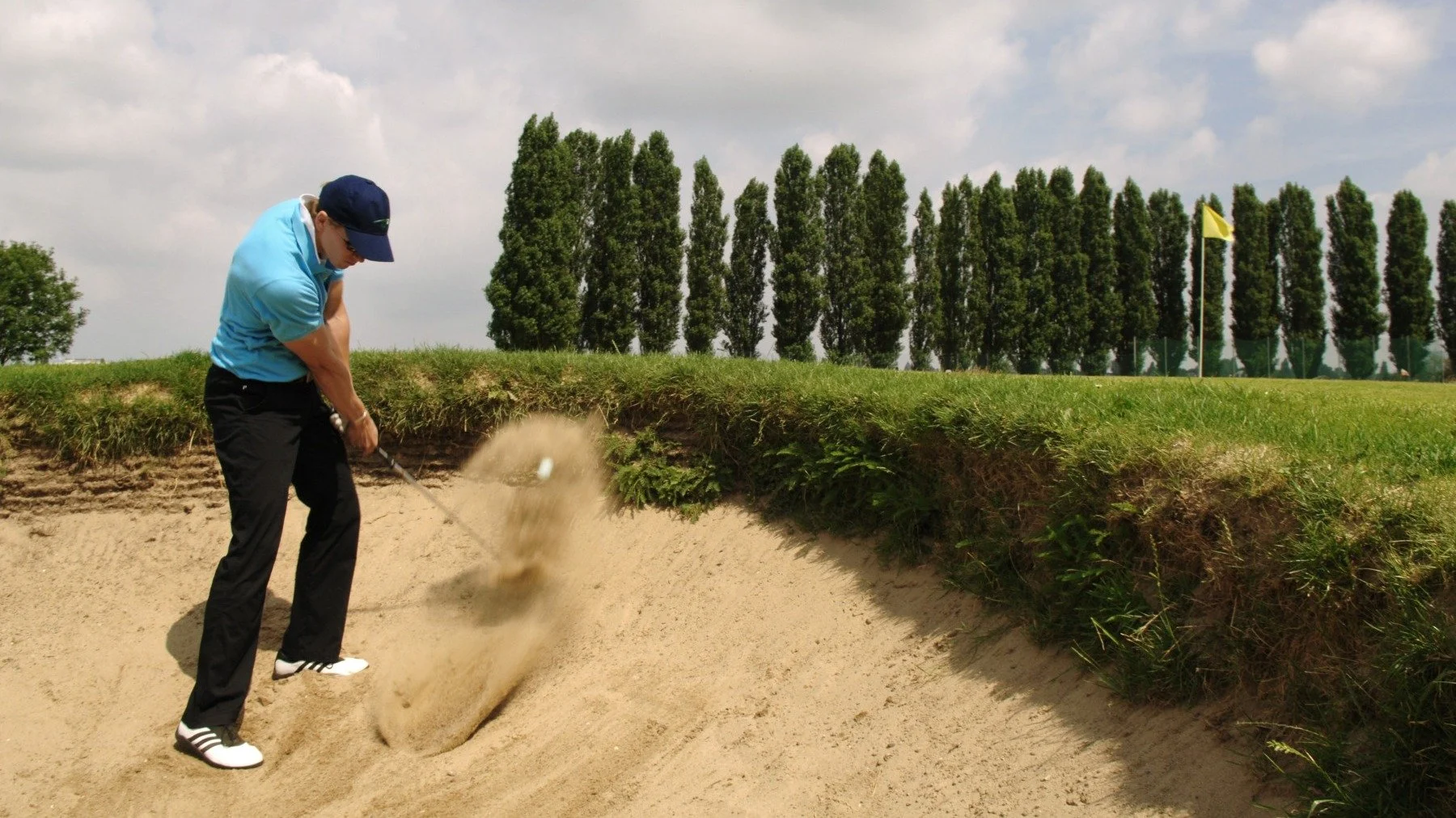 bc28c2e05db6-golf-bunker.jpg