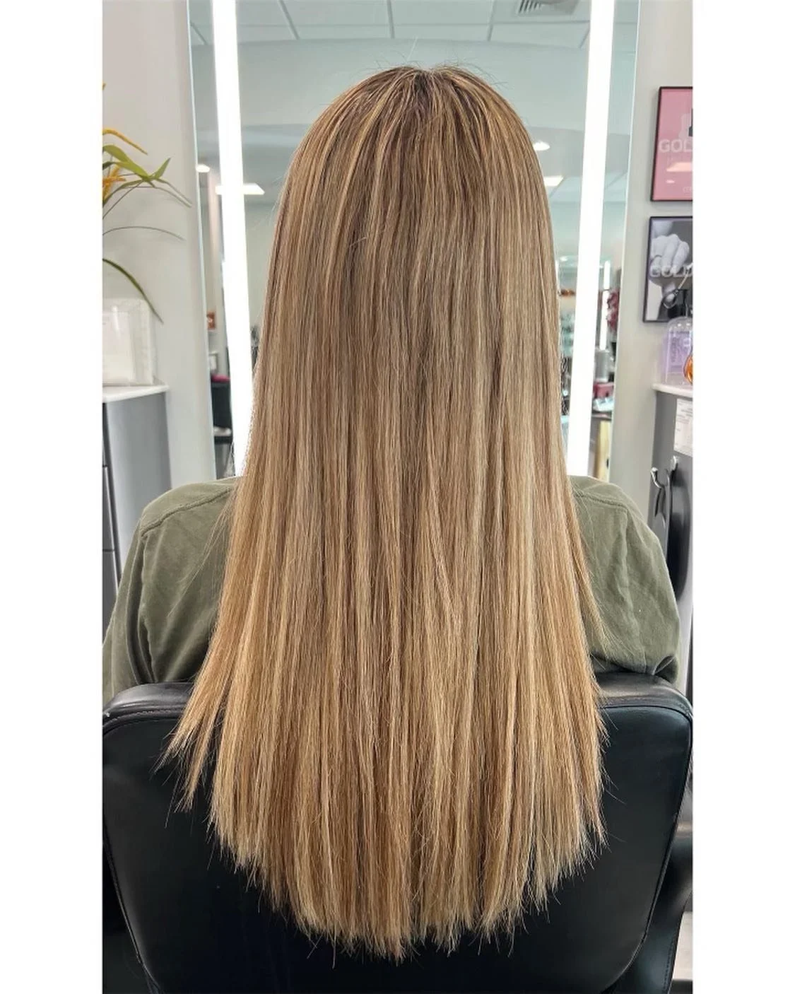 Bellami weft extensions 22 in by Kayla.jpg