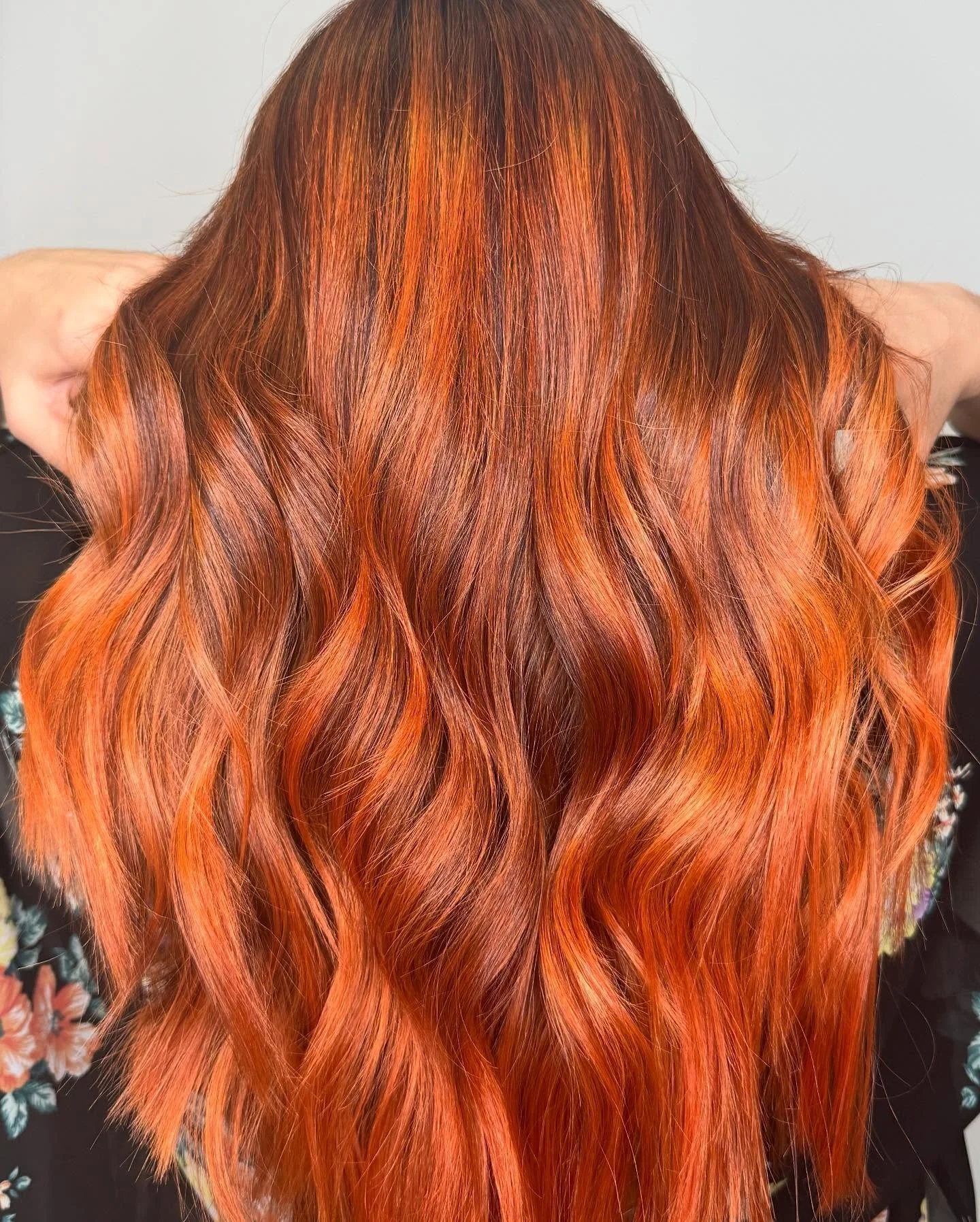 Our Copper Cowboy Queeen 🤠💋 
This color correction was done by Claudia- a full correction of the hair turns into a copper masterpiece 💌 
Book with Claudia for any corrections or projects- she loves a challenge 🤩 