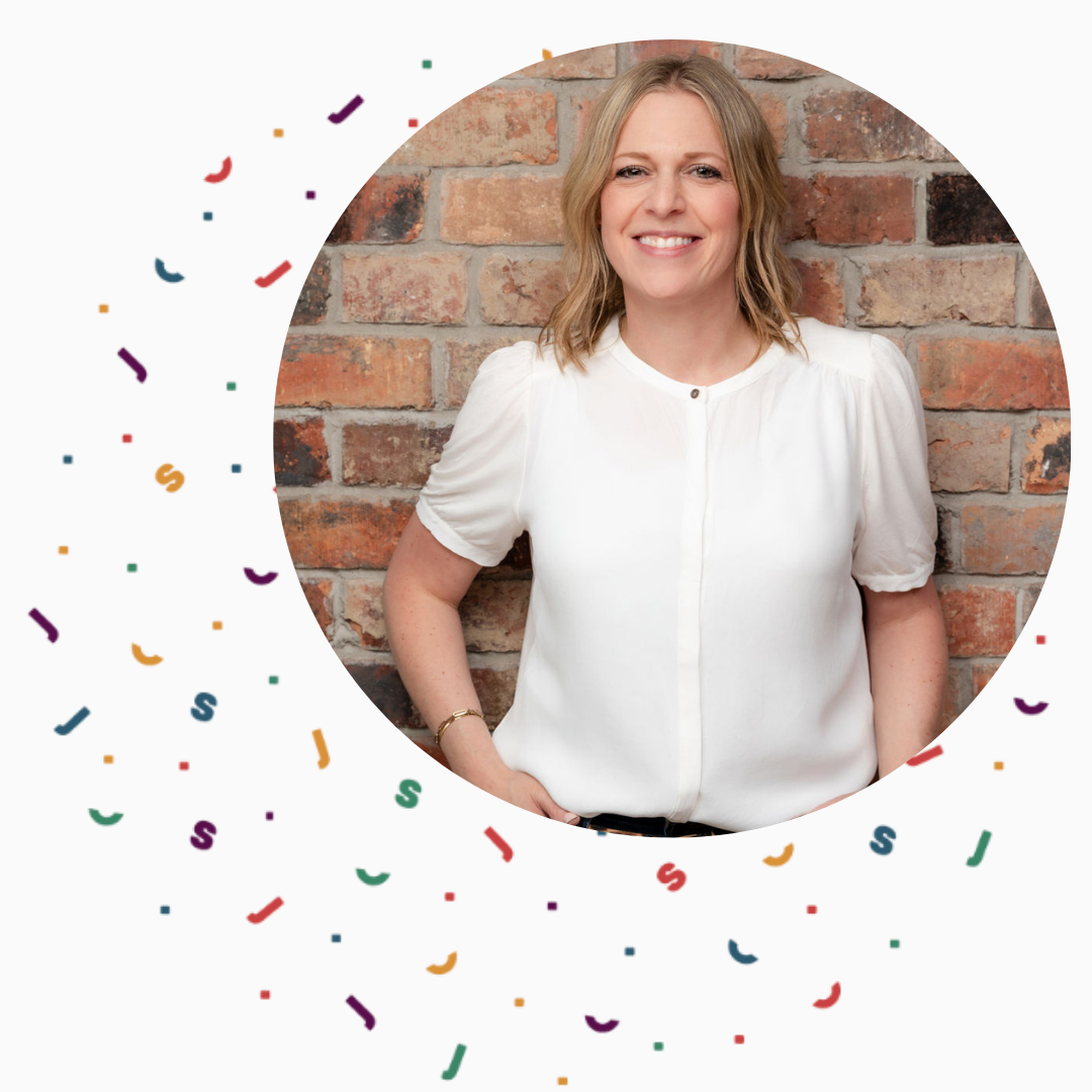 Headshot of Social Jooce founder, Sarah Pascaru