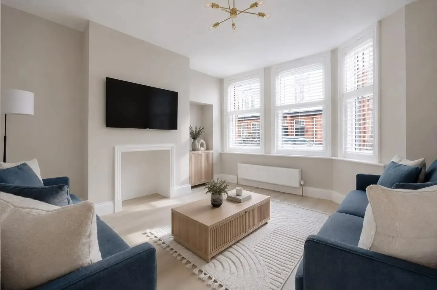 💥YORK RENT TO AIRBNB OPPORTUNITY 💥

A strong fully managed serviced accommodation opportunity in York with a relatively low entry point and attractive projected returns.

💰 &pound;18,000 Total Cash Required
📈 &pound;2,023 Forecast Monthly Net Pro