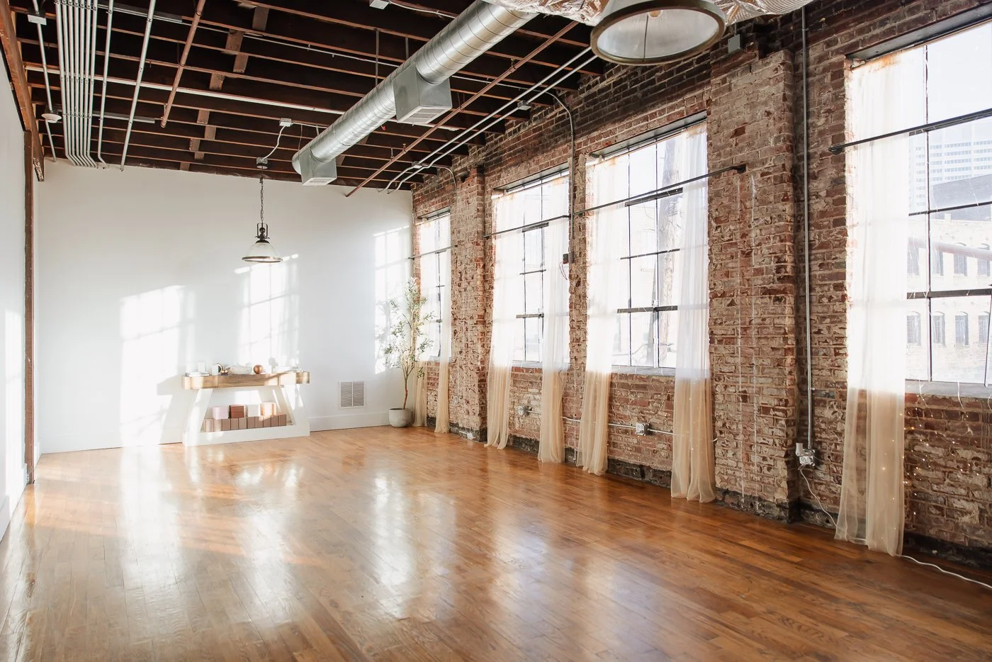 neutral-moon-studio-atlanta-yoga-wellness-space-7.jpg