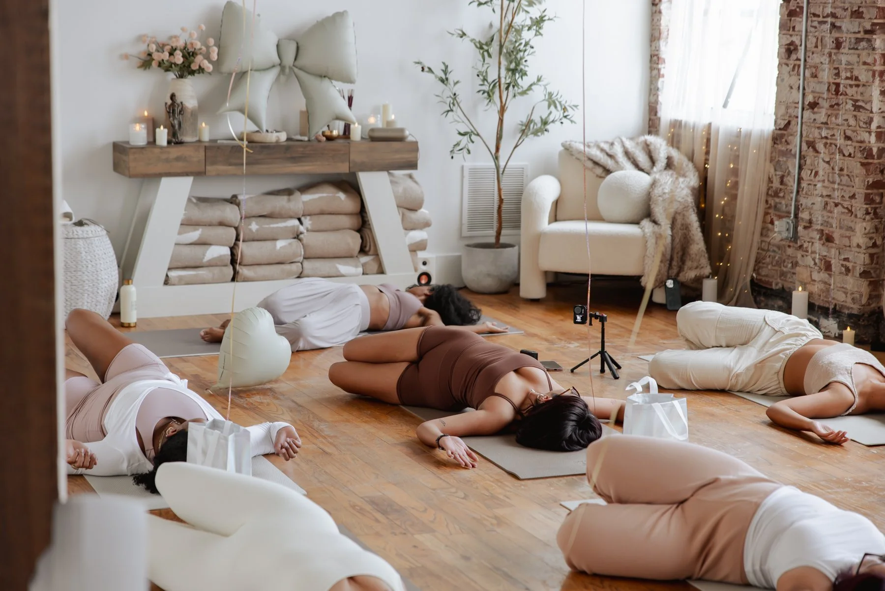 neutral-moon-studio-atlanta-socialwell-wellness-yoga-private-events-70.jpg
