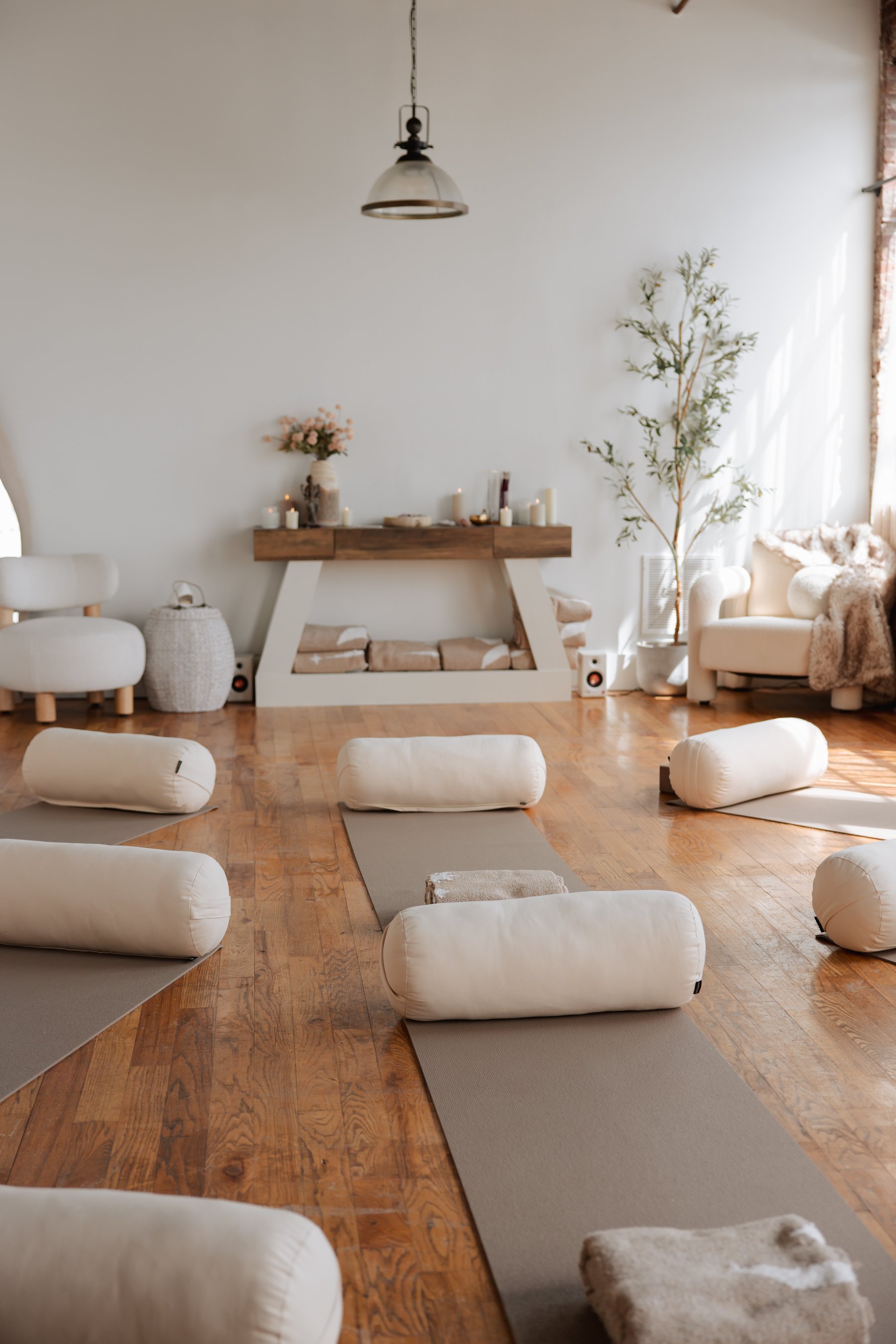 neutral-moon-studio-atlanta-wellness-soundbath-1.jpg