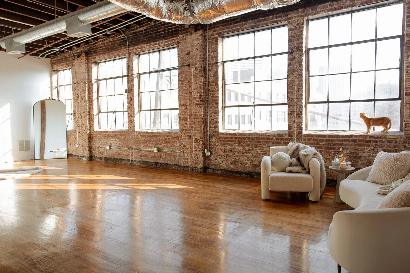 neutral-moon-studio-yoga-photo-creative-space-atlanta-wellness-rental-studio-35.jpg