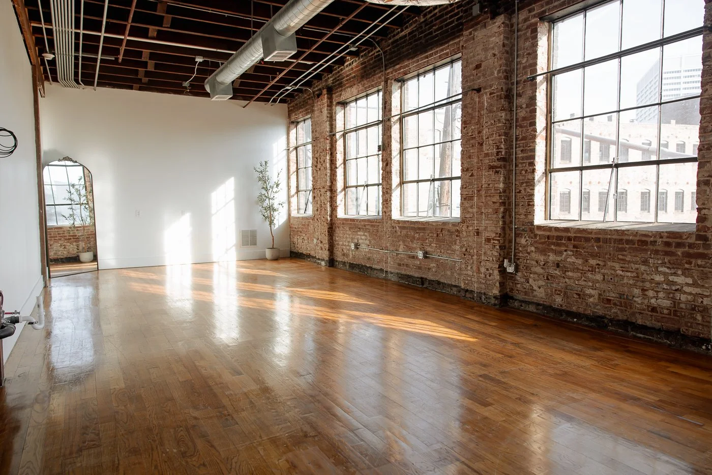 neutral-moon-studio-yoga-photo-creative-space-atlanta-wellness-rental-studio-37.jpg
