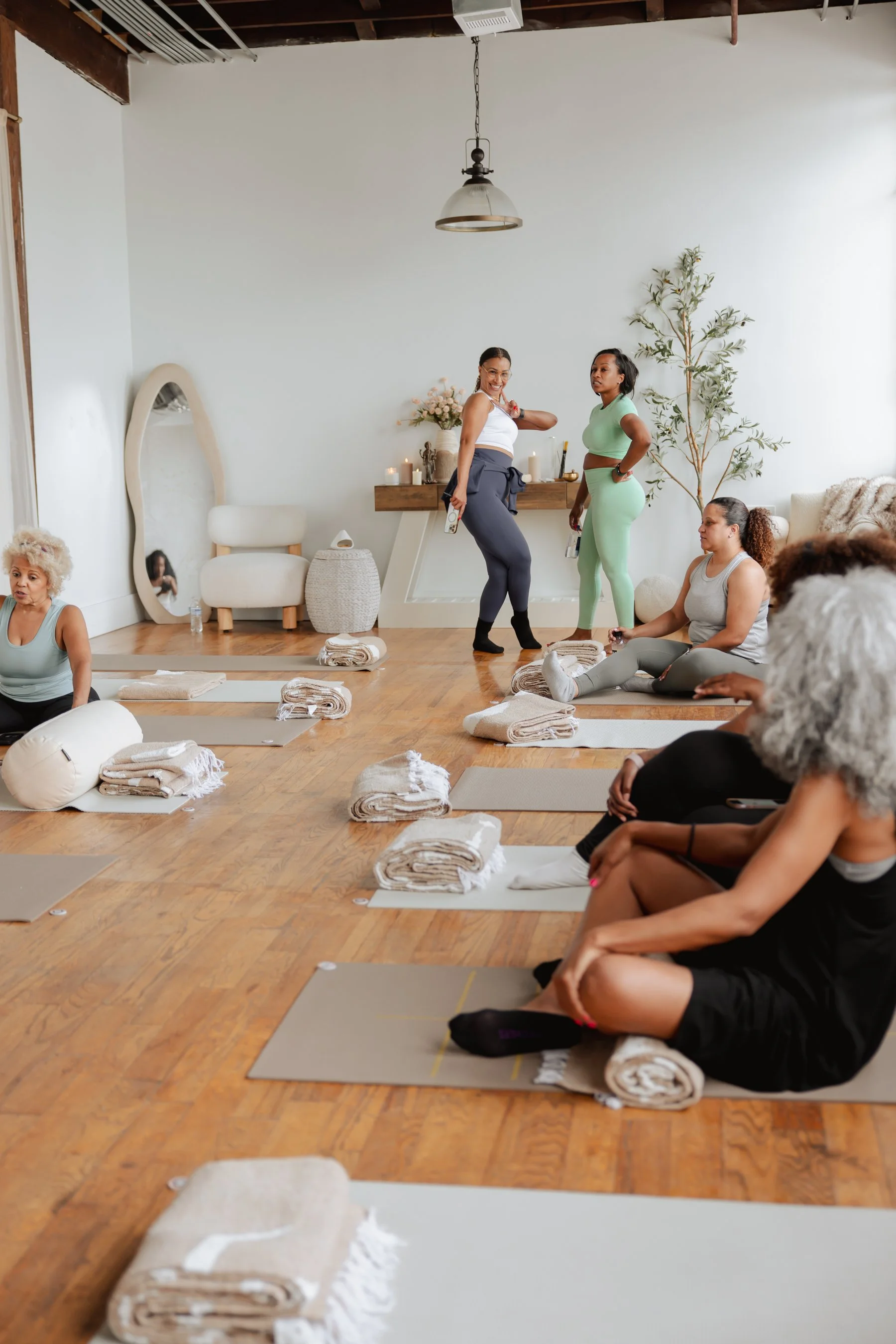 neutral-moon-studio-atlanta-wellness-event-mikki-bey-14.jpg