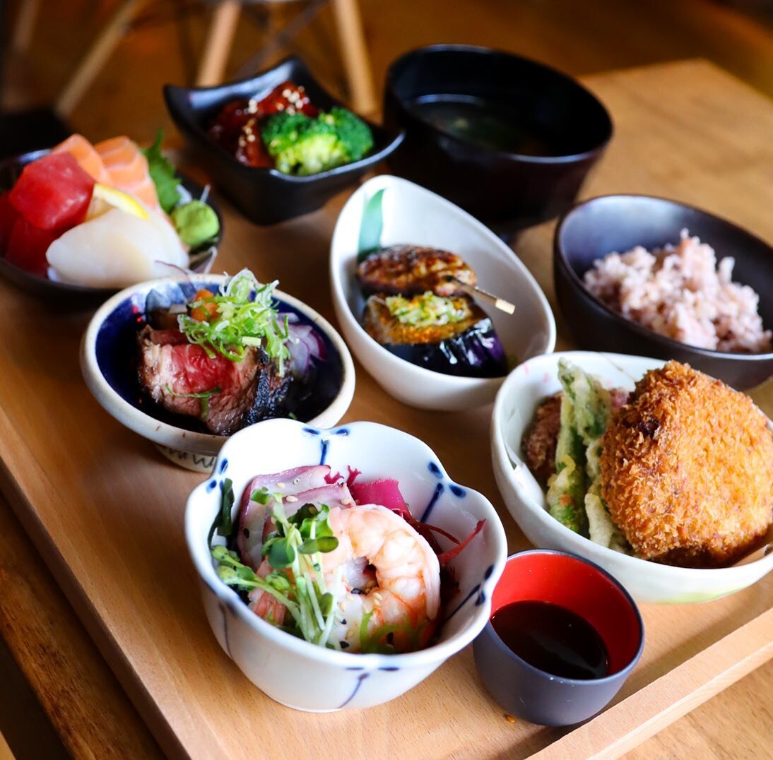 OMG! 8 dishes in one:
💥Sashimi (3 types)
💥Beef Tataki
💥Braised Pork Belly
💥 Miso Eggplant
💥Chicken Tsukune
💥Kara-age
💥Korroke
💥Tako &amp; Ebi-su
💥Also includes miso soup and 7-grain rice

Try our new Signature Bento! 

Available only lunchti