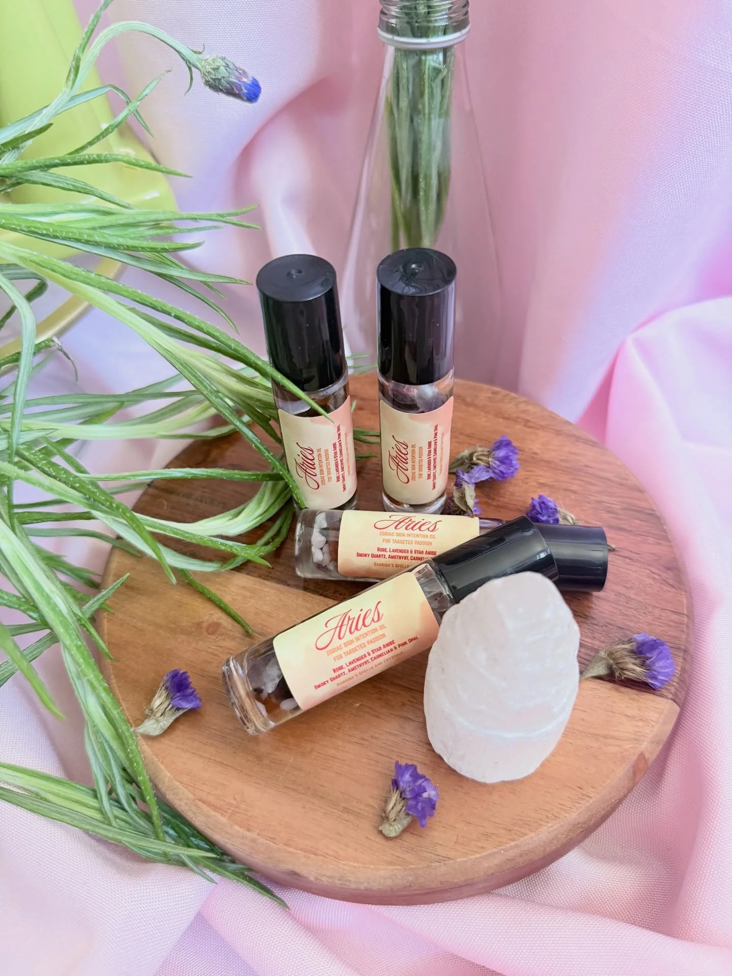 Zodiac Sign Inspired Ritual Oils are available EXCLUSIVELY @samsvintagepgh 🌸🤍✨🌿

each oil was handmade &amp; curated by Sabrina to help each sign feel more balanced 💗

❤️Aries for targeted passion

💚Taurus for acceptance

💛Gemini for balance

?