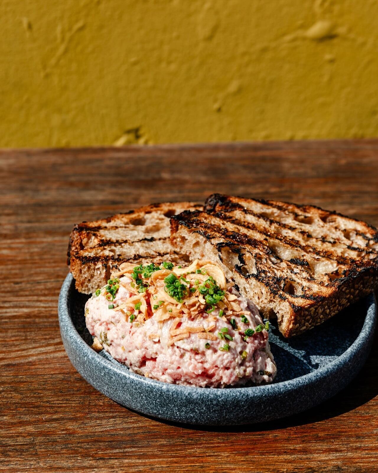 steak tartare tonnato 🐟🥩🐟 &mdash; the *other* tartare, available after 8:30 #HappyHour #HLAYforever @bubandgrandmasbread 🍞 @jclapp.photo