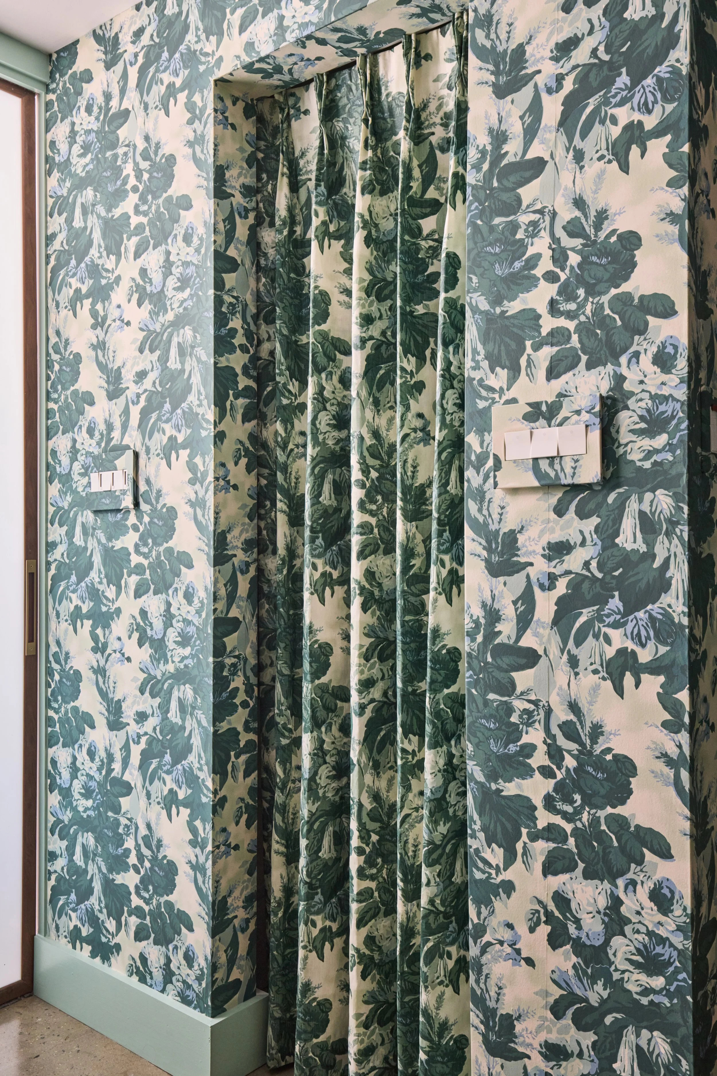 KK_DraytonTower112283 copy.jpg