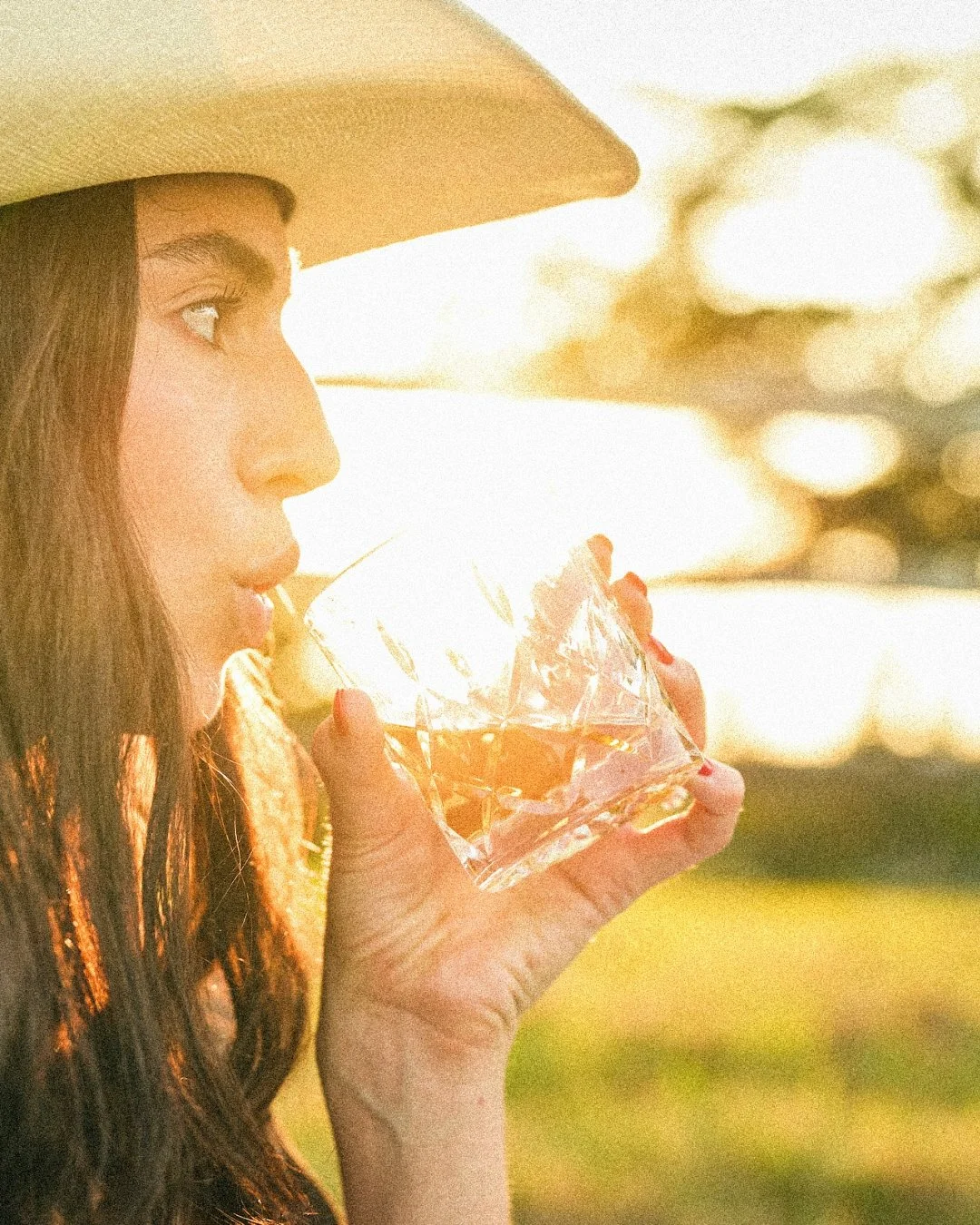 Tequila isn&rsquo;t just shots anymore.
El Diamante del Cielo transforms the way you think about tequila. It's smooth, elevated, a centerpiece of sophistication. If you&rsquo;re still shooting tequila, you&rsquo;re doing it wrong.