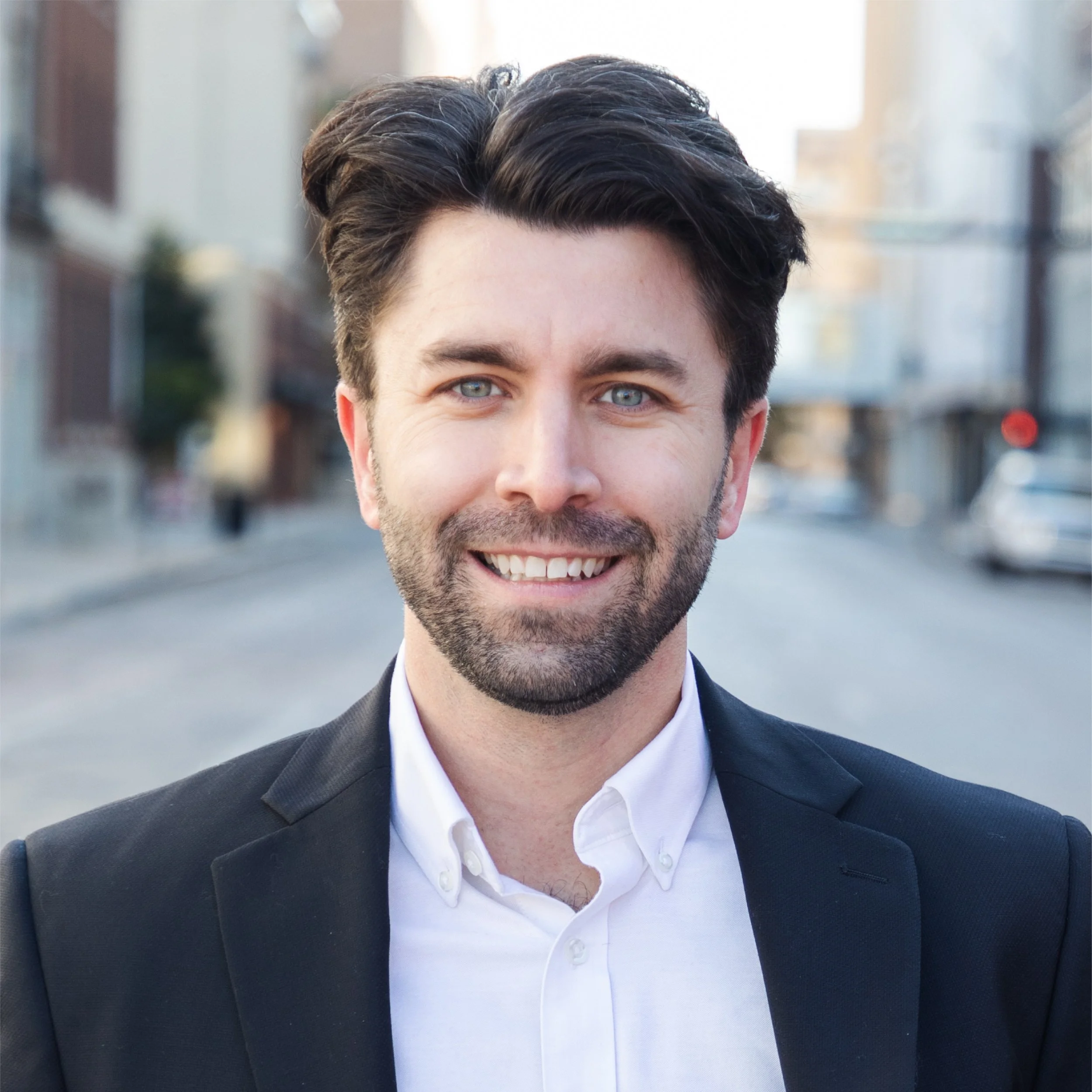 Headshot Crop-02.jpg