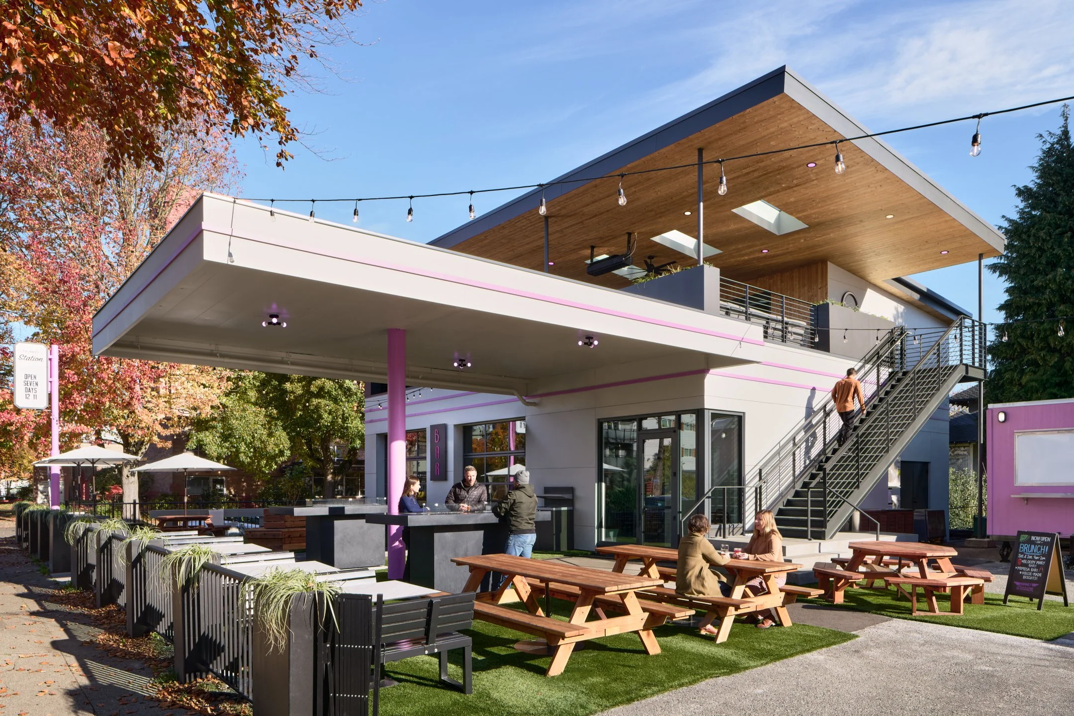 (c) Ross Eckert-Phinney Station-006.jpg